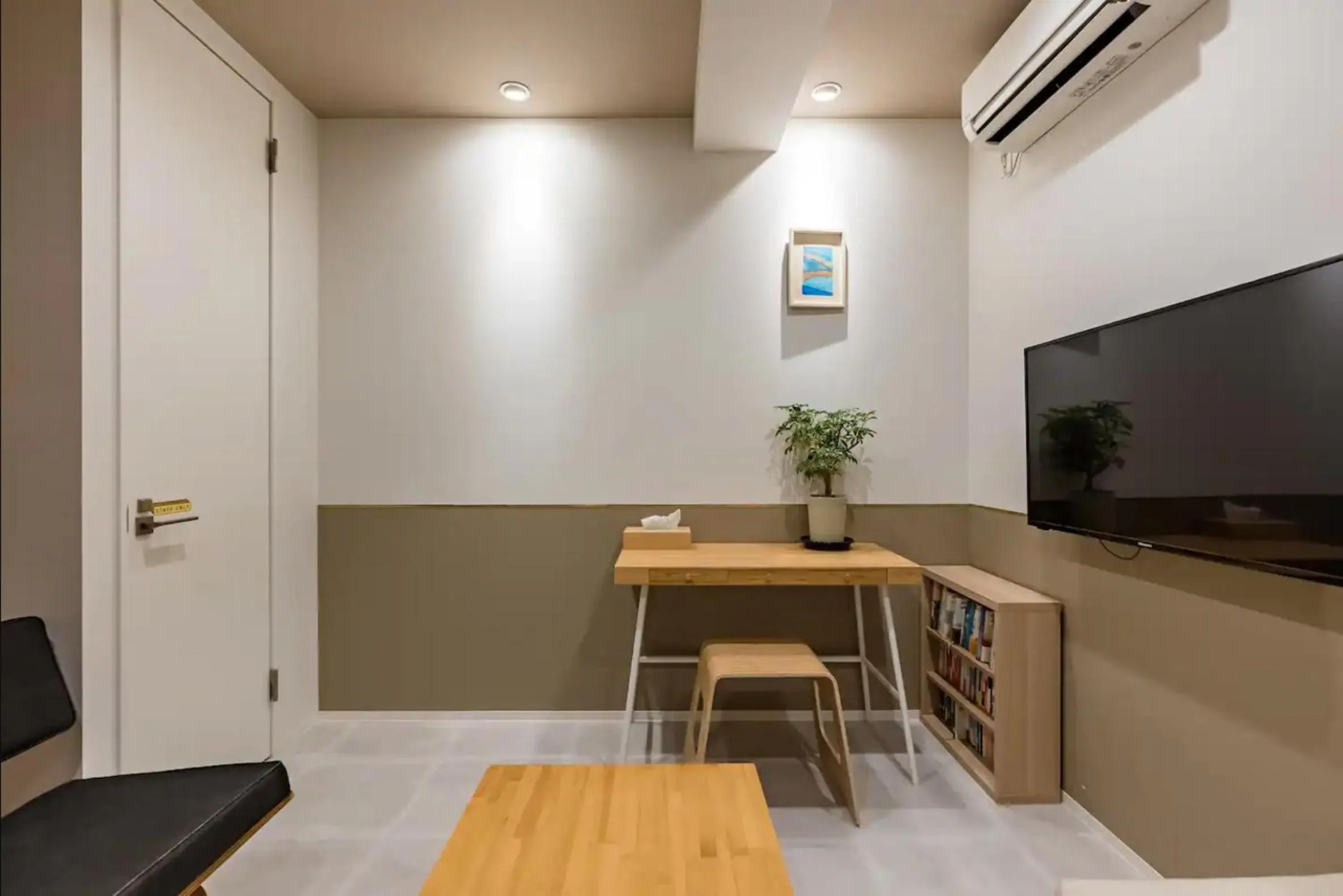 Premium Quadruple Room in 8b HOTEL -Osaka Nishikujo APARTMENT-