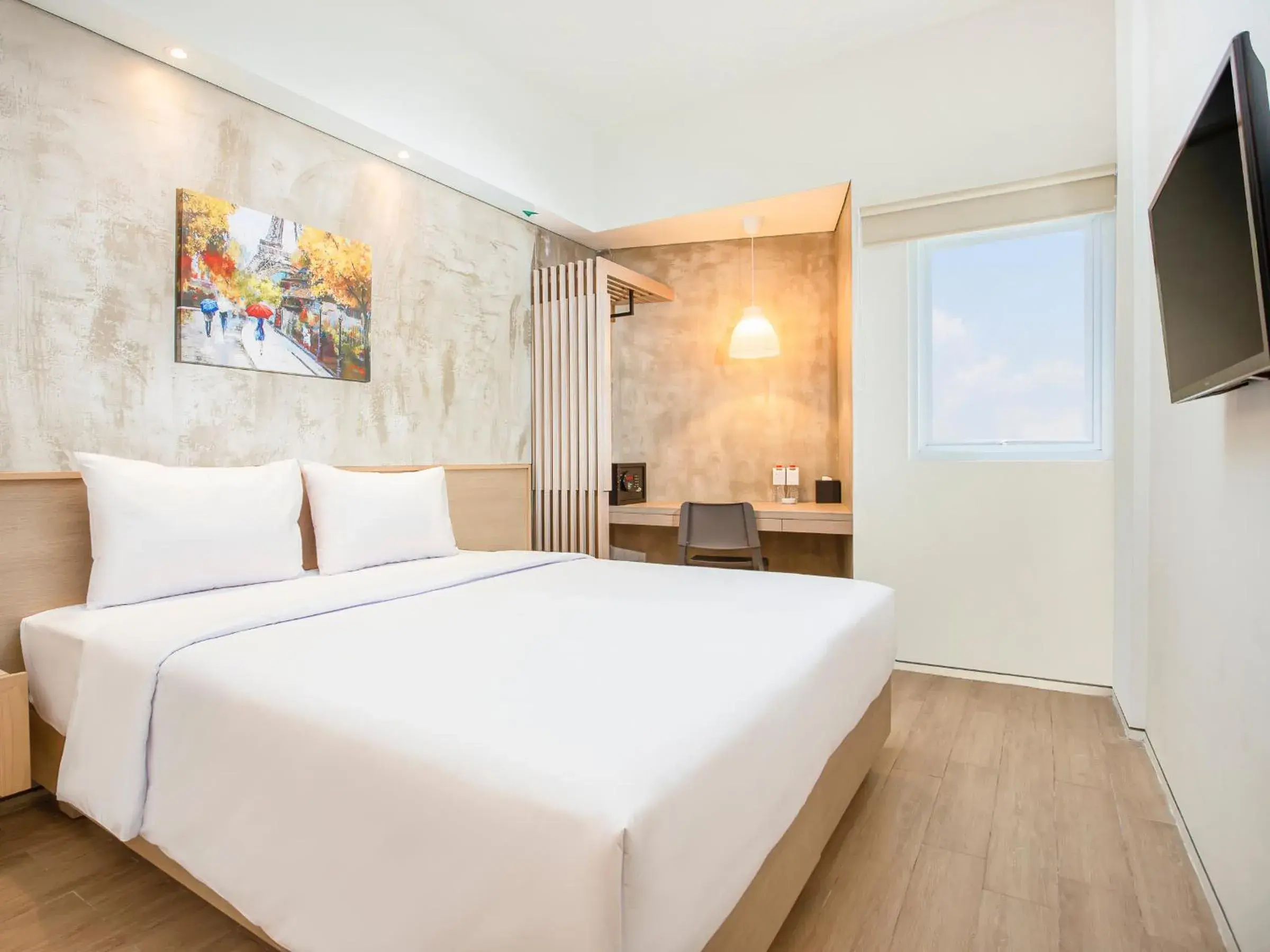 TV and multimedia, Bed in Swiss-Belexpress Cilegon TV and multimedia, Bed in Swiss-Belexpress Cilegon
