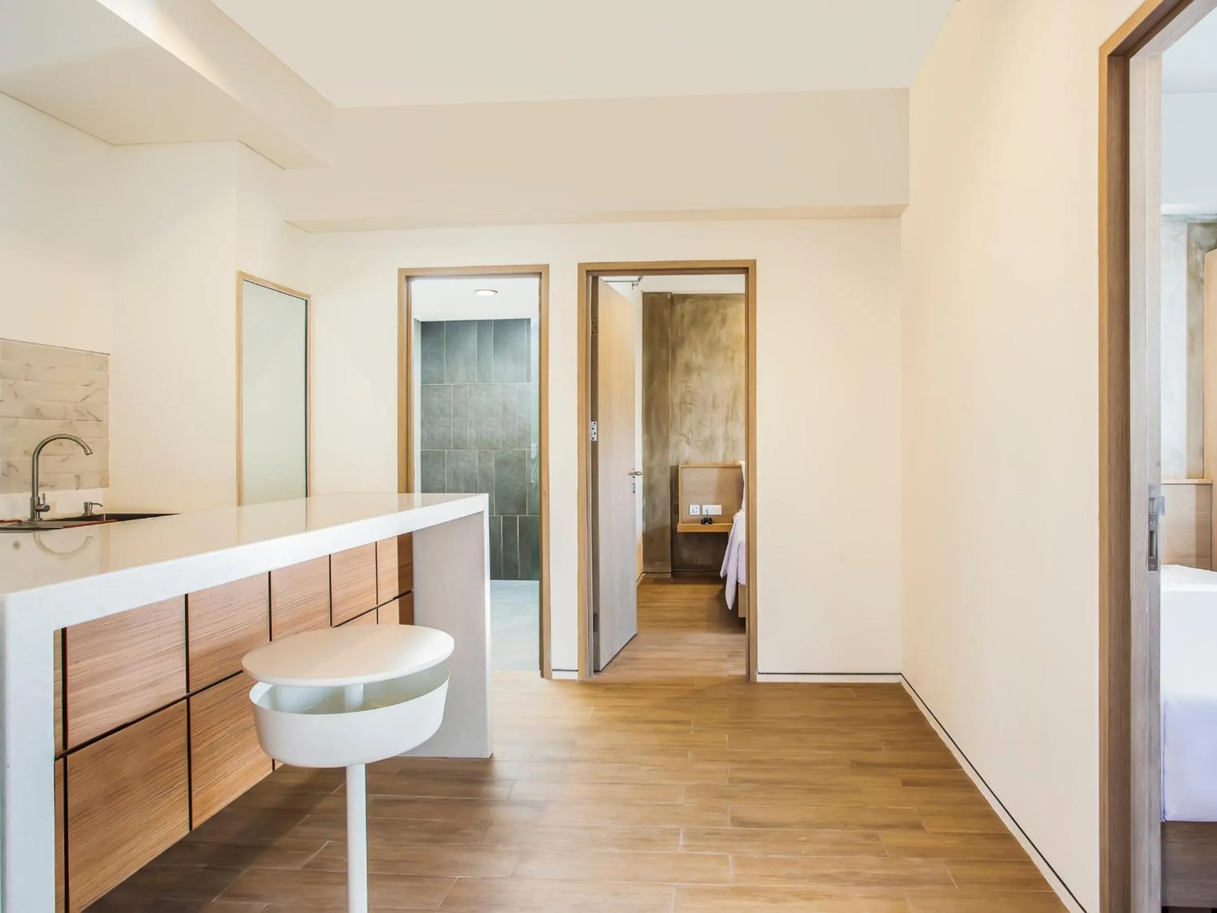 Dining area, Bed in Swiss-Belexpress Cilegon