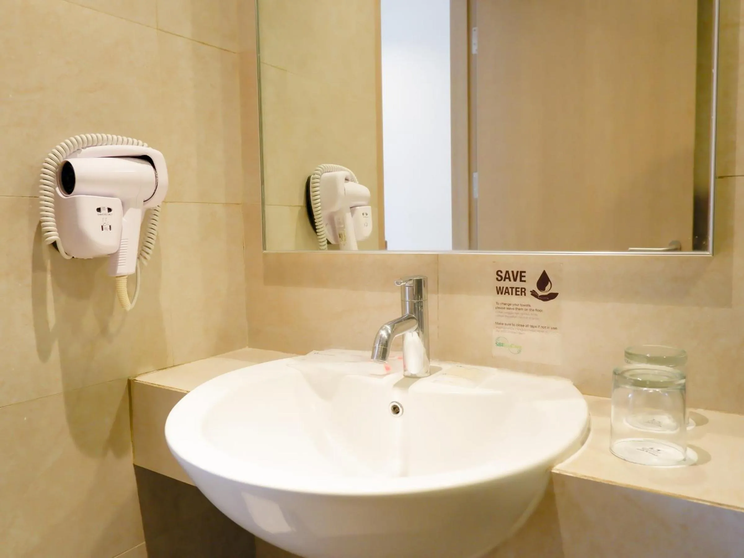 Toilet in Swiss-Belexpress Cilegon