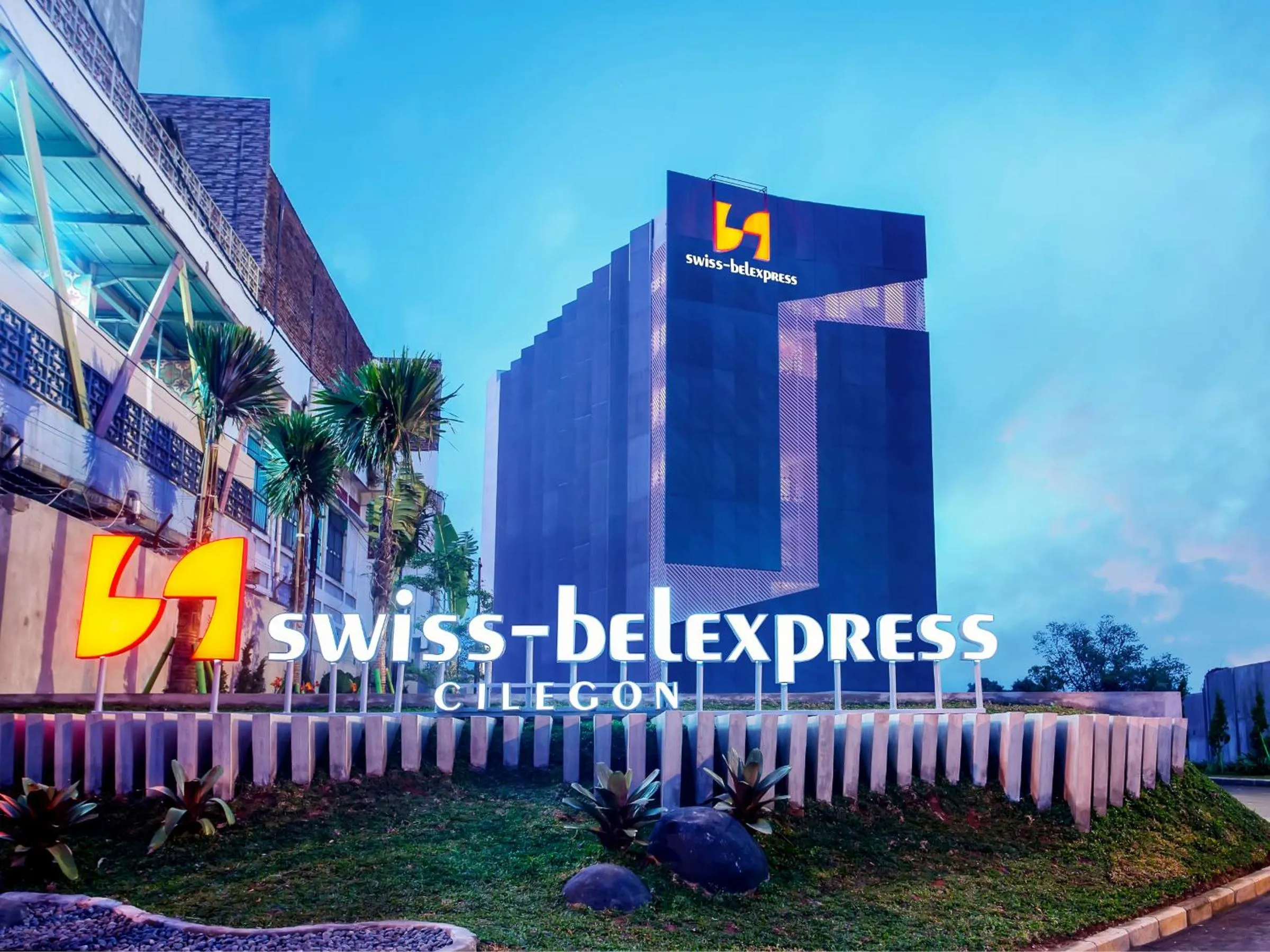 Property building in Swiss-Belexpress Cilegon