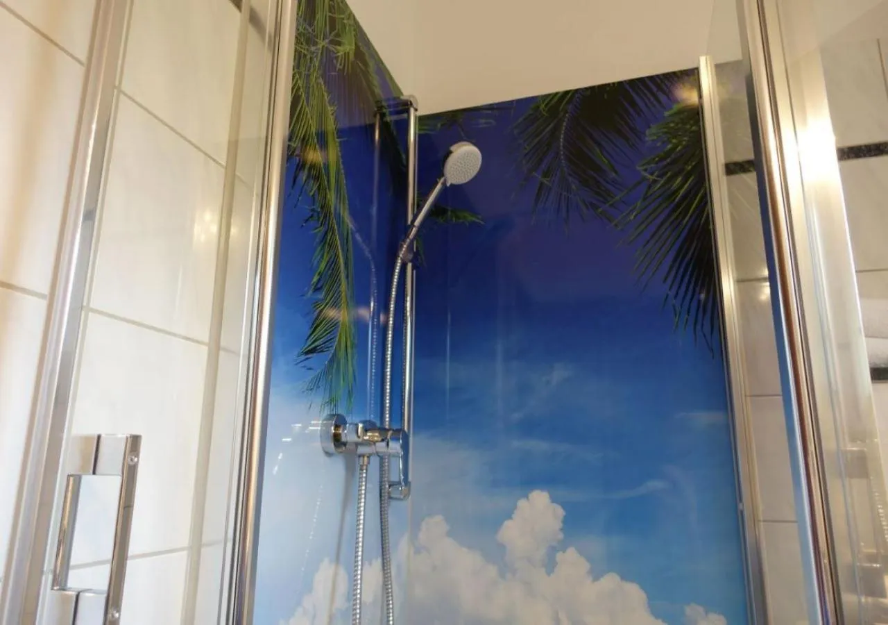 Shower in Hotel-Pension Am Böhmepark