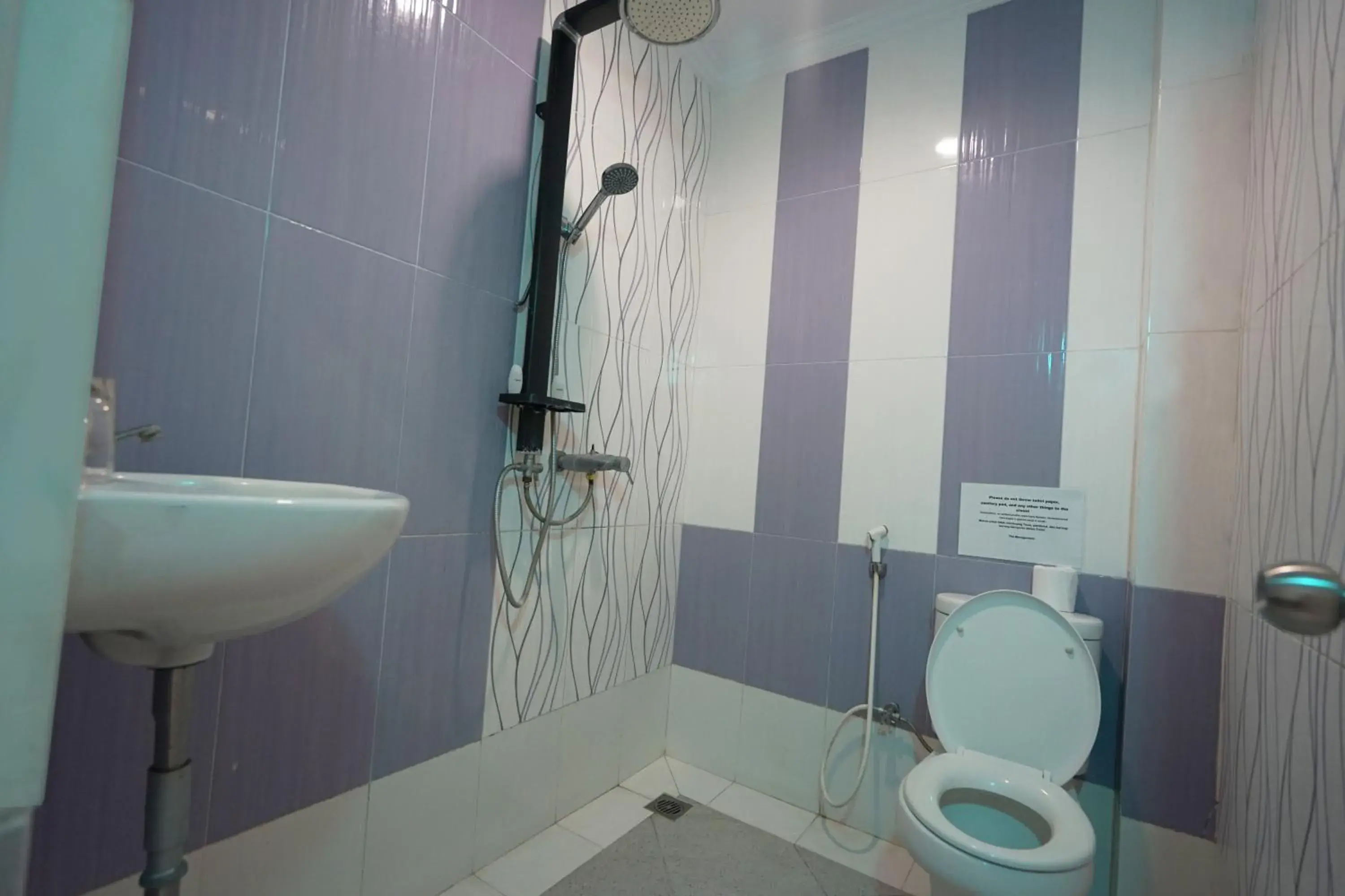 Bathroom in Umah Santi Residence Bathroom in Umah Santi Residence