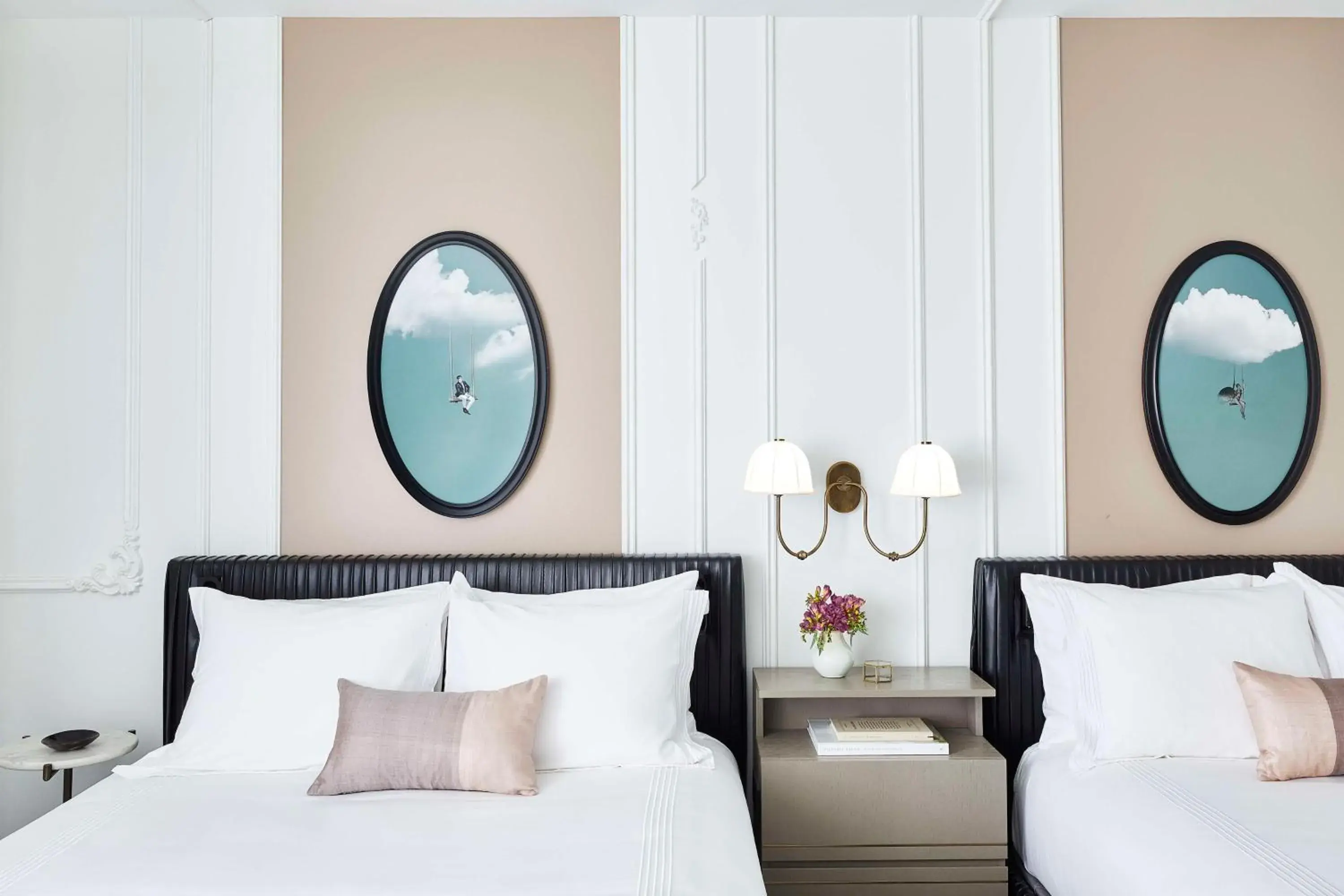 Bedroom, Bed in Hotel Kansas City, in The Unbound Collection by Hyatt Bedroom, Bed in Hotel Kansas City, in The Unbound Collection by Hyatt