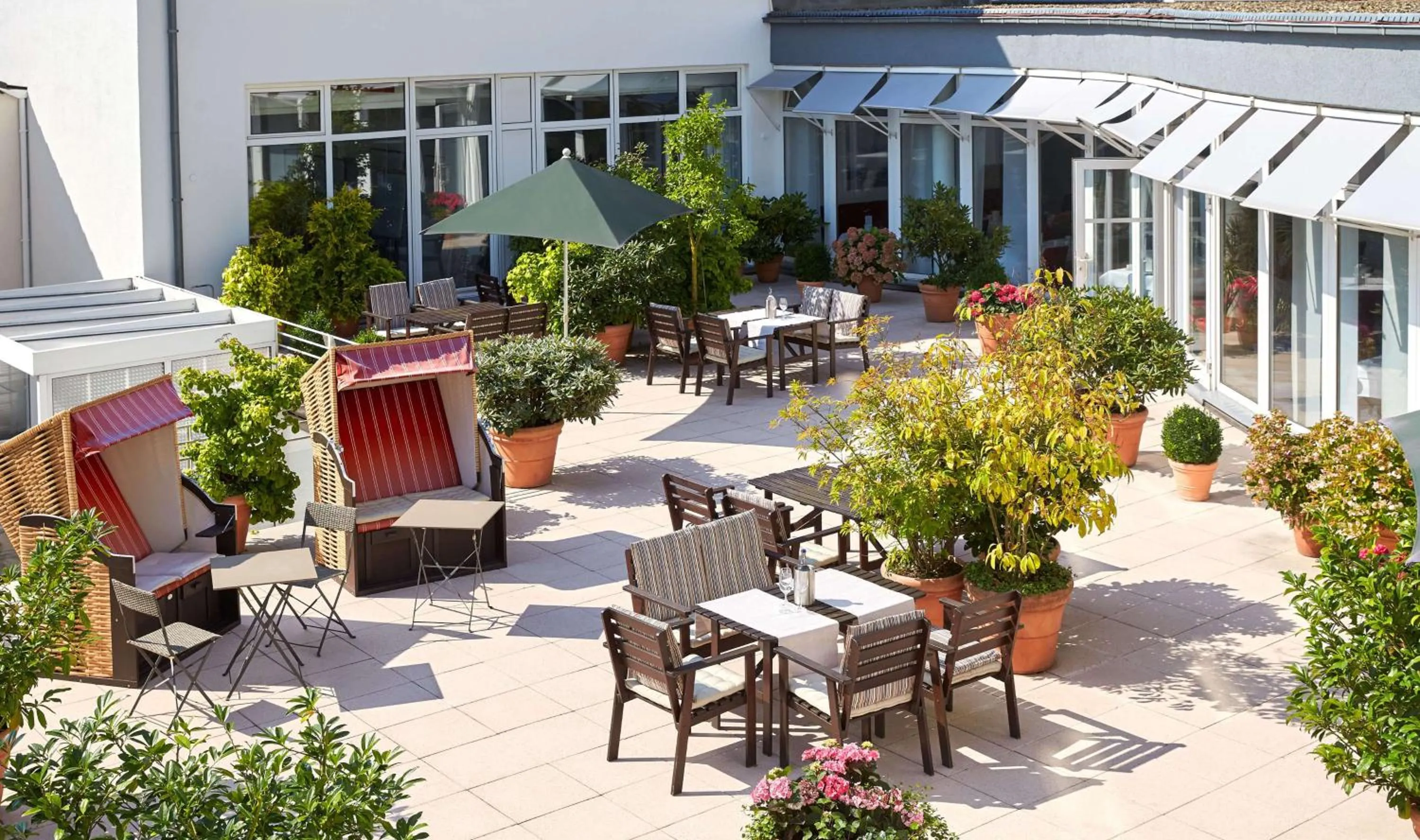 Patio in ATLANTIC Hotel Vegesack
