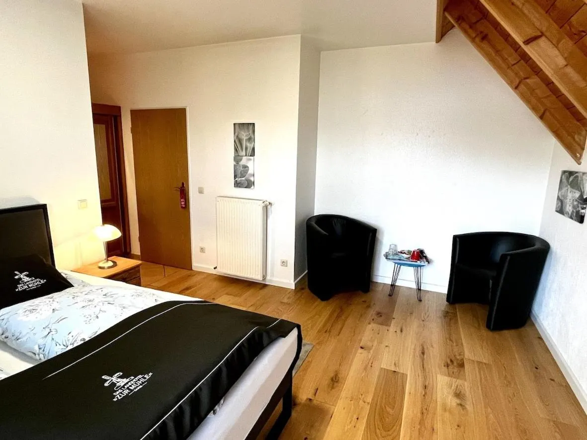 Bedroom, Bed in Das Landhotel zur Mühle