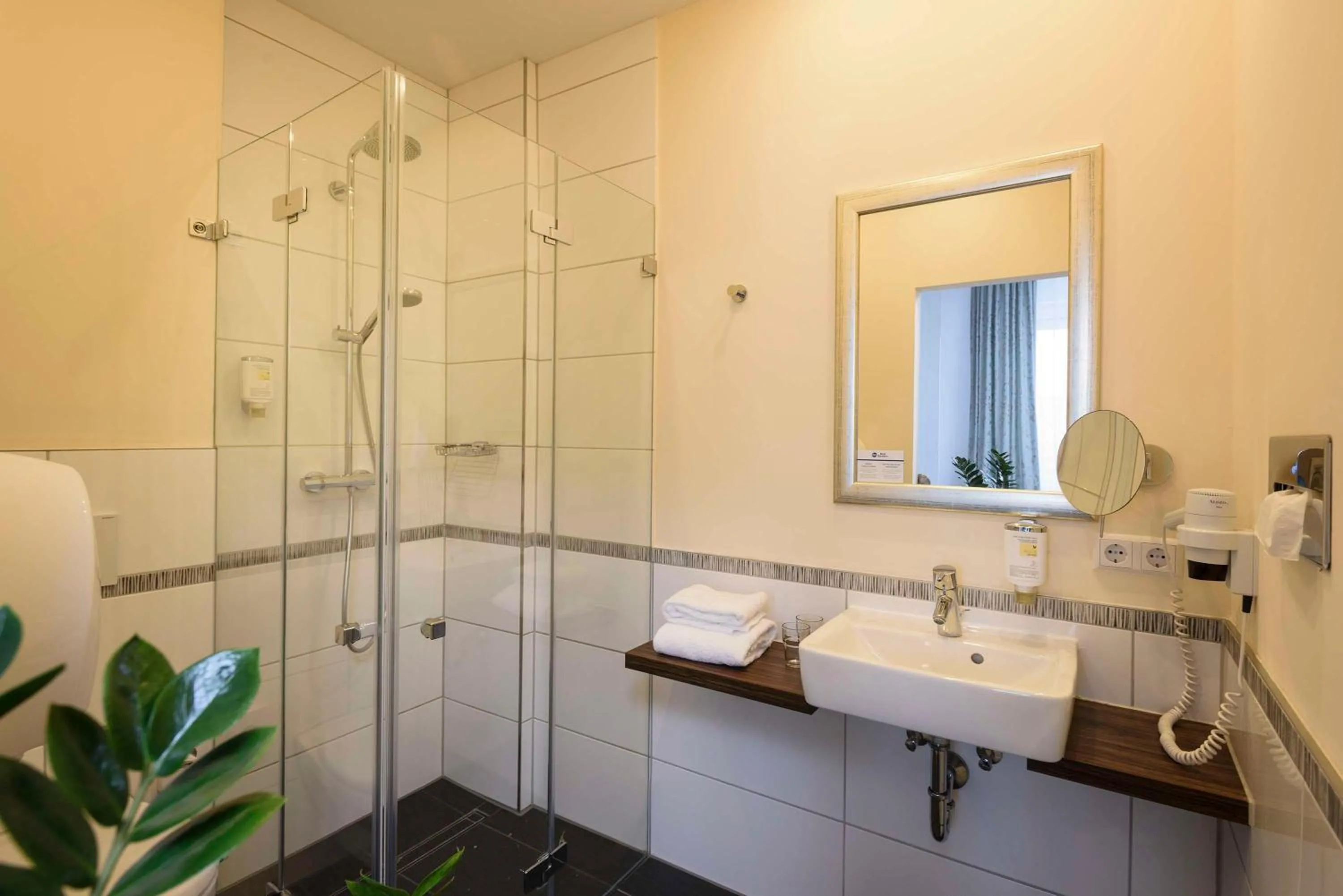 Bathroom in Best Western Hotel Lamm