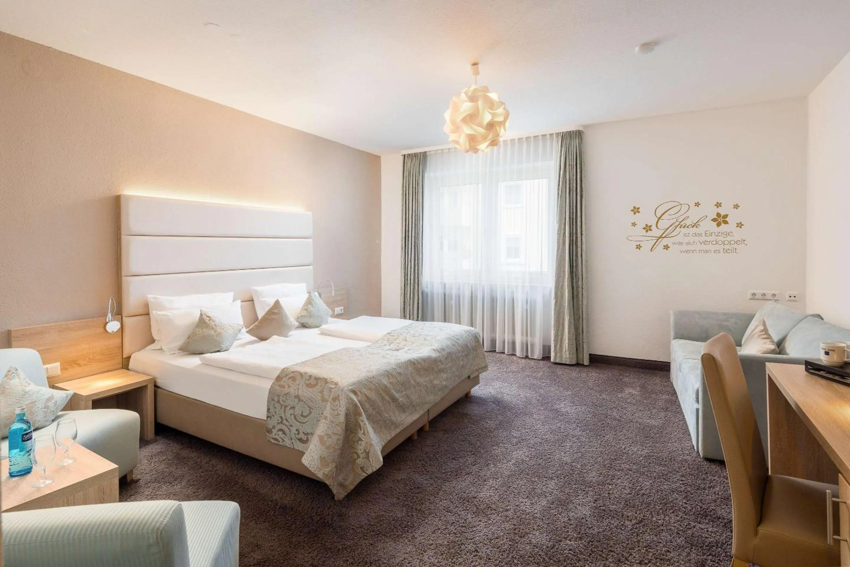 Bedroom, Bed in Best Western Hotel Lamm