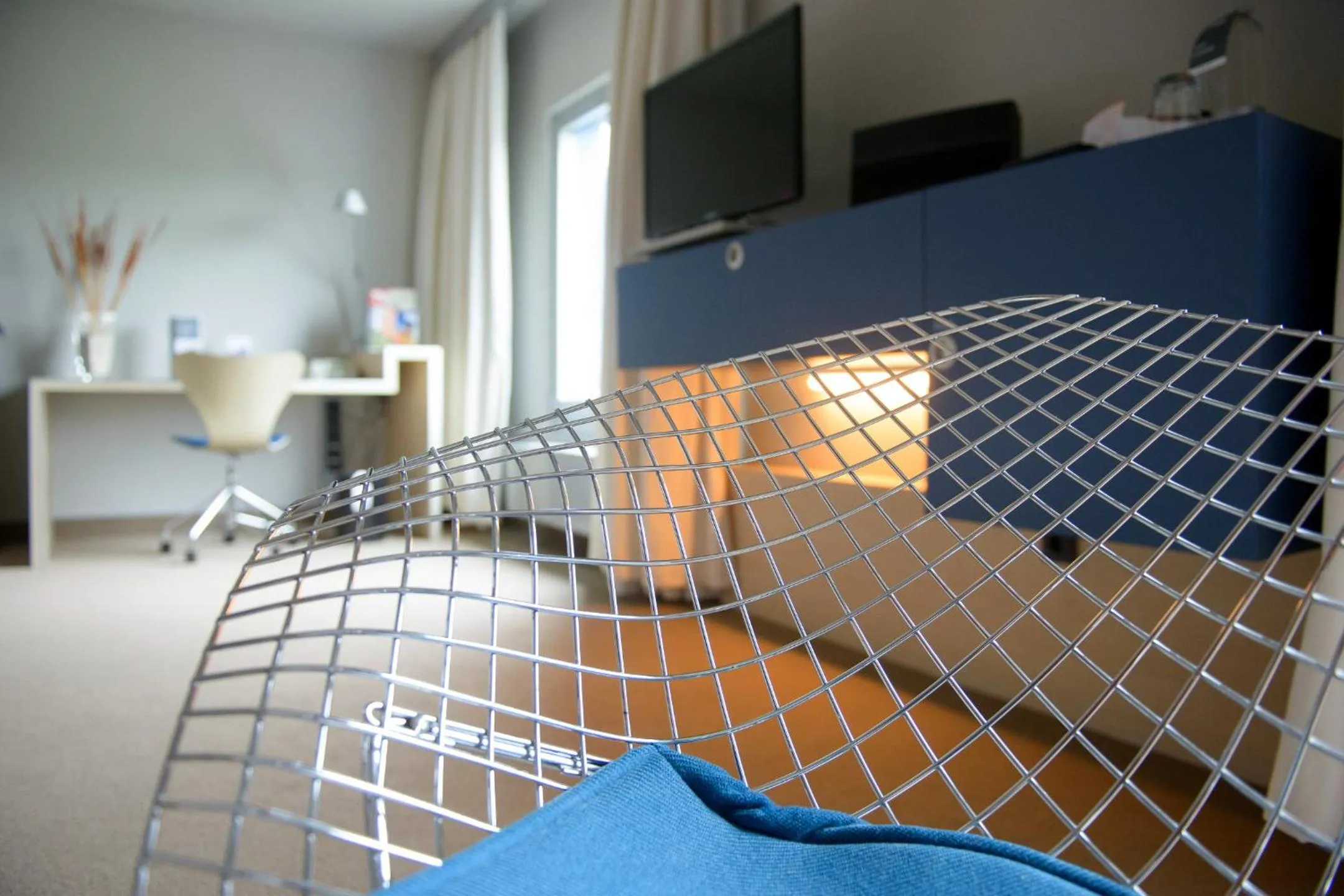 Staff, Bed in ATLANTIC Hotel Universum