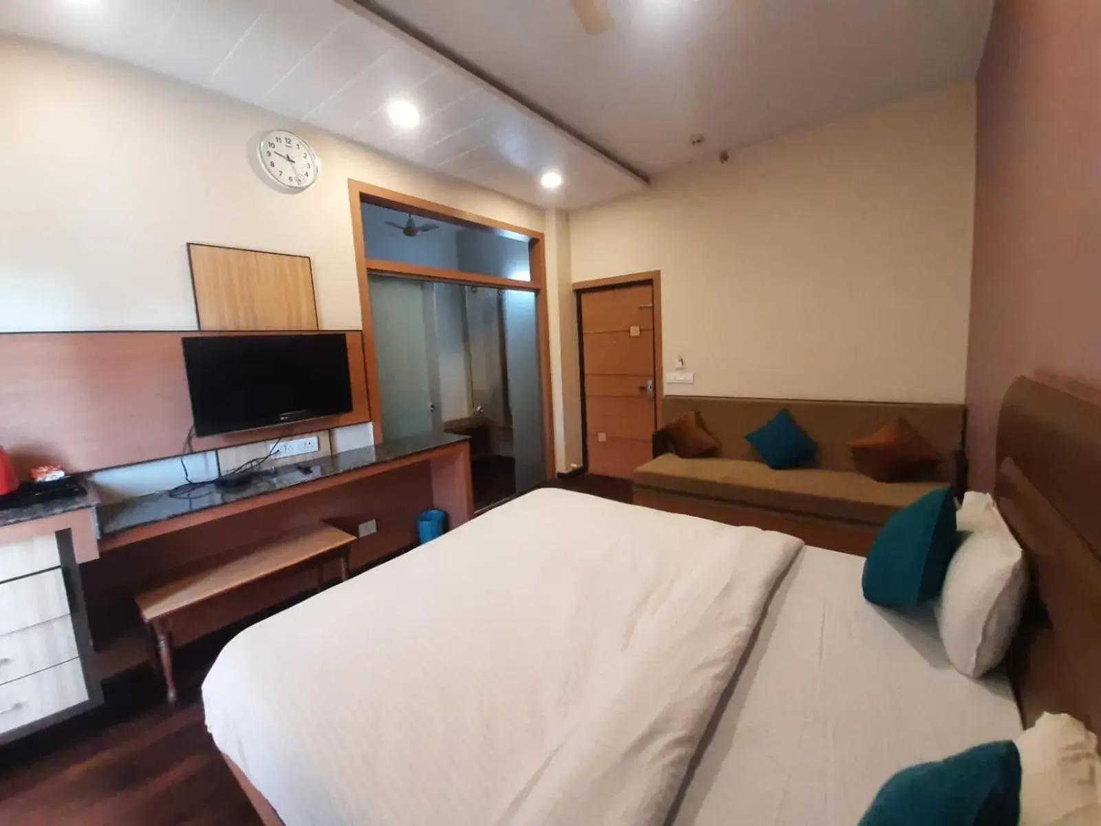 Bed in Hotel Anuvibha Malviya Nagar Bed in Hotel Anuvibha Malviya Nagar