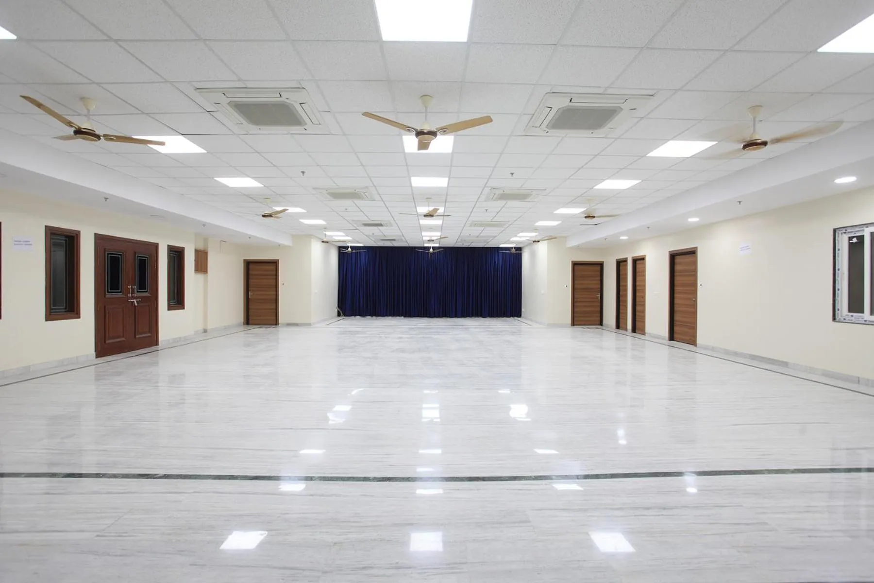 Banquet/Function facilities in Hotel Anuvibha Malviya Nagar