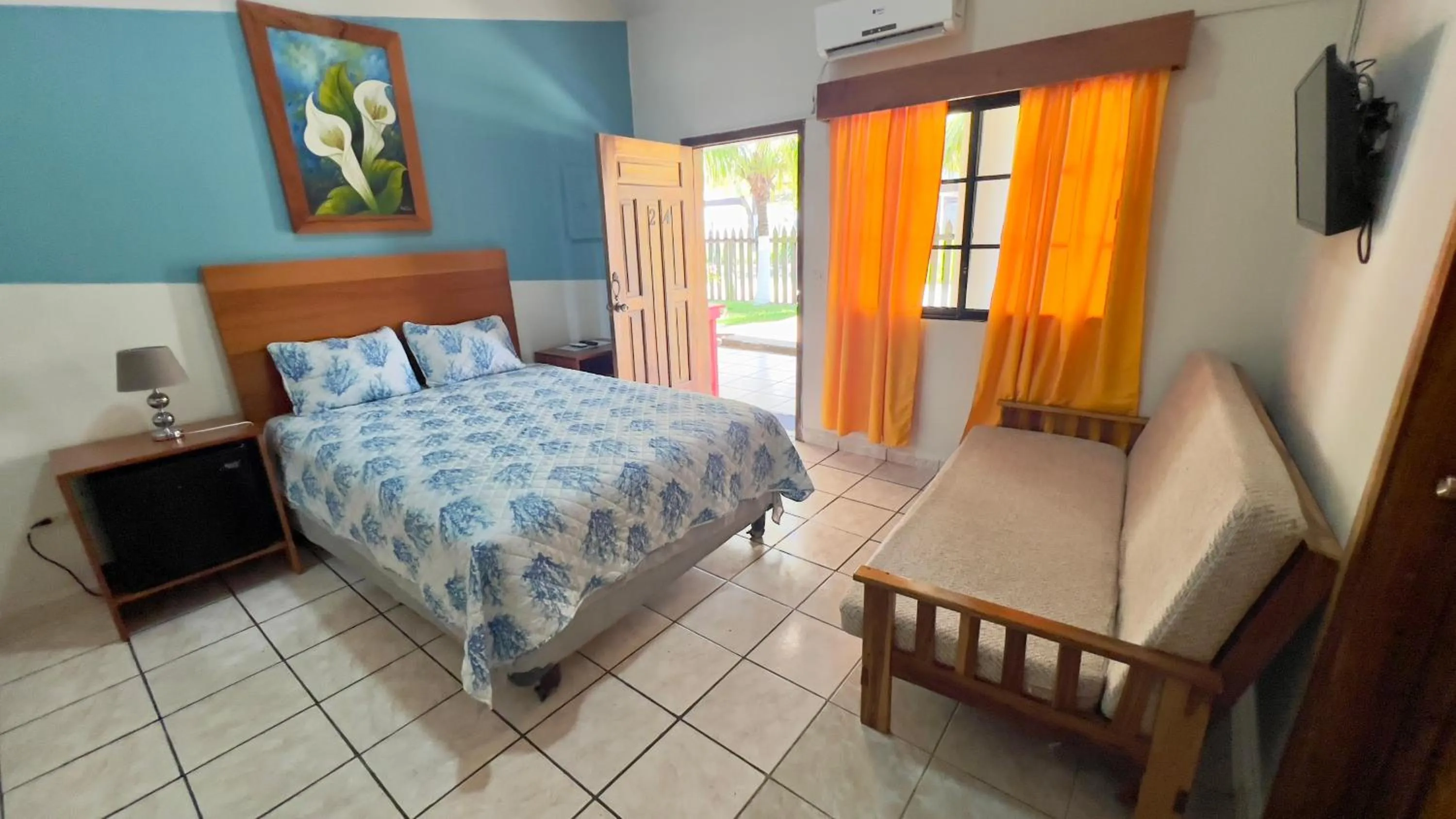 Photo of the whole room, Bed in Hotel Palmazul - Viña del Mar