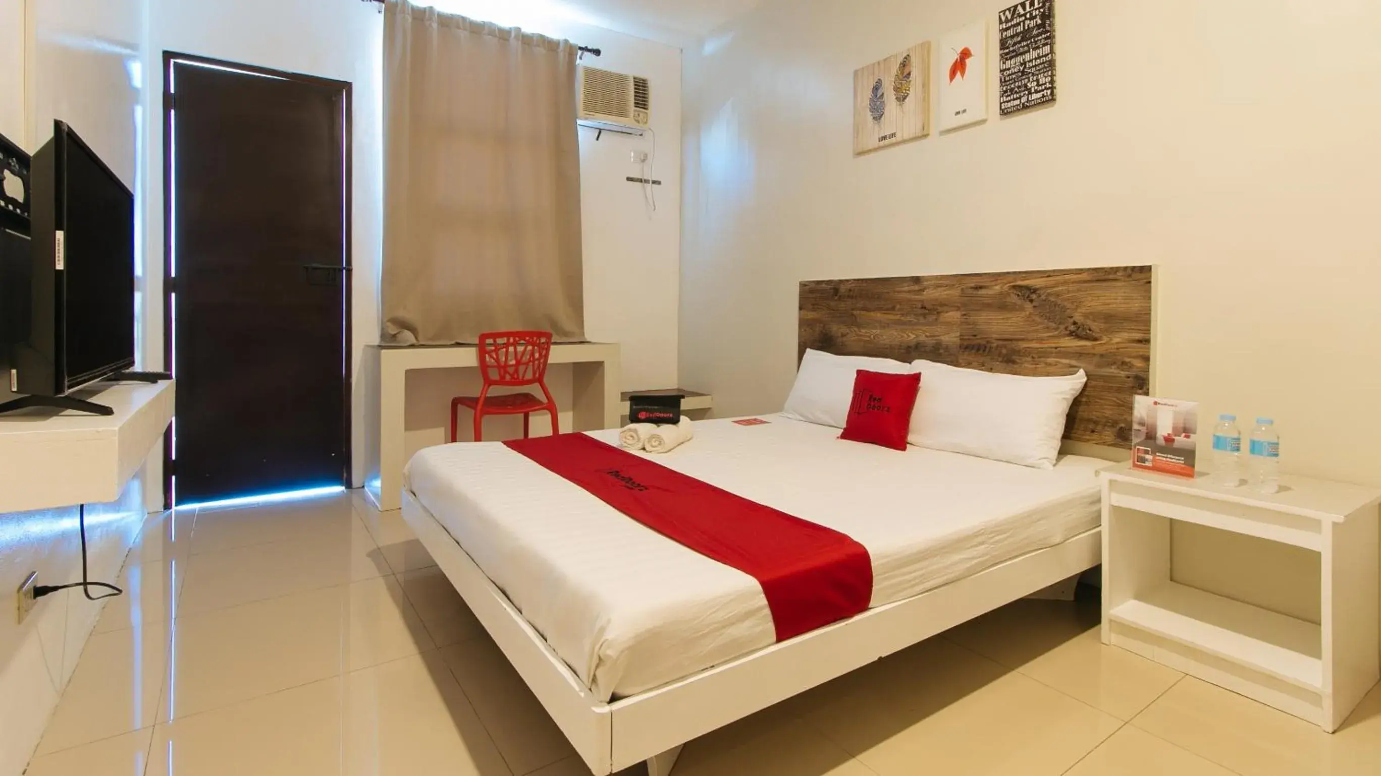 Bedroom, Bed in RedDoorz @ Golite Washington Bedroom, Bed in RedDoorz @ Golite Washington