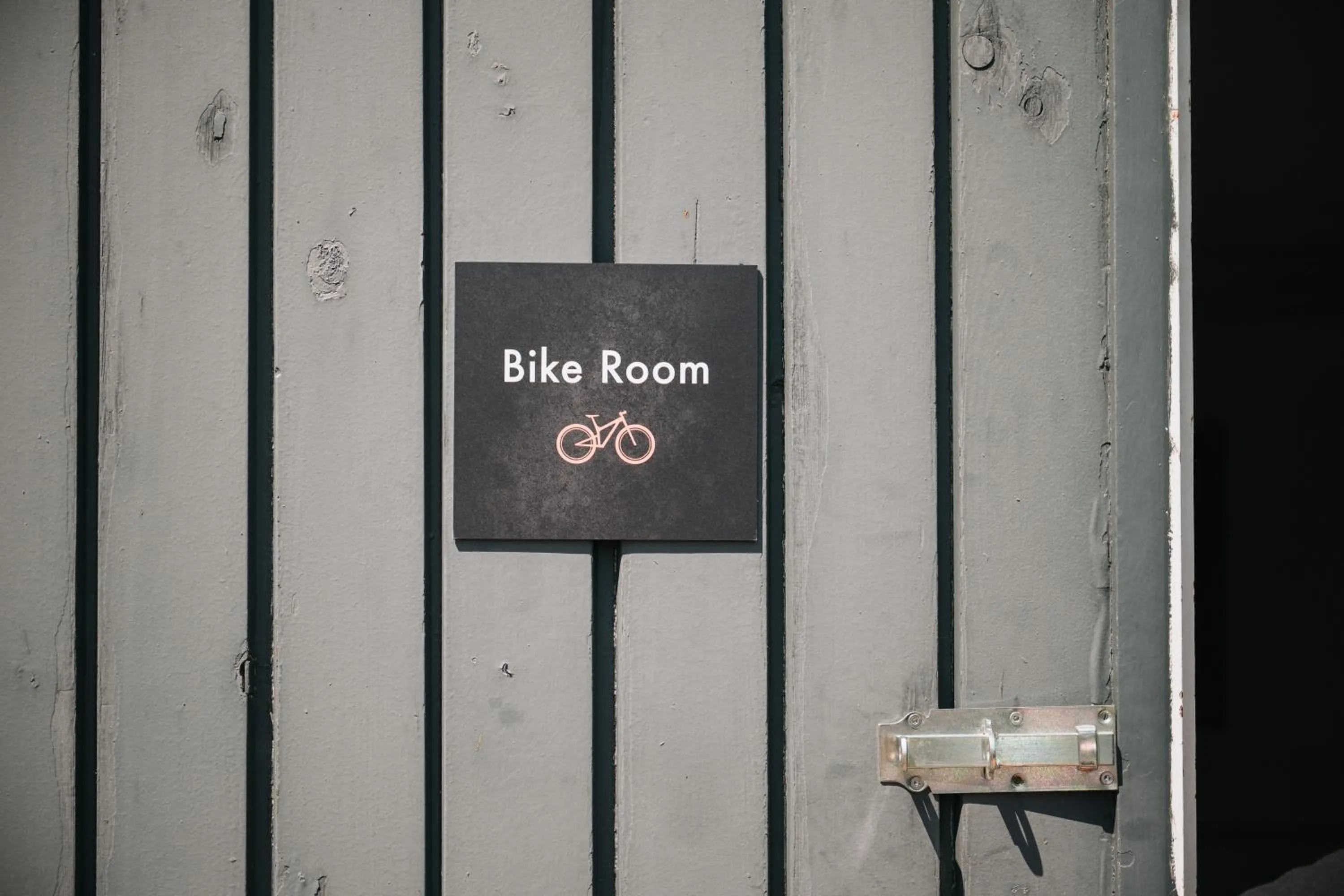 Cycling in Coffee Fellows Hotel & Longstay