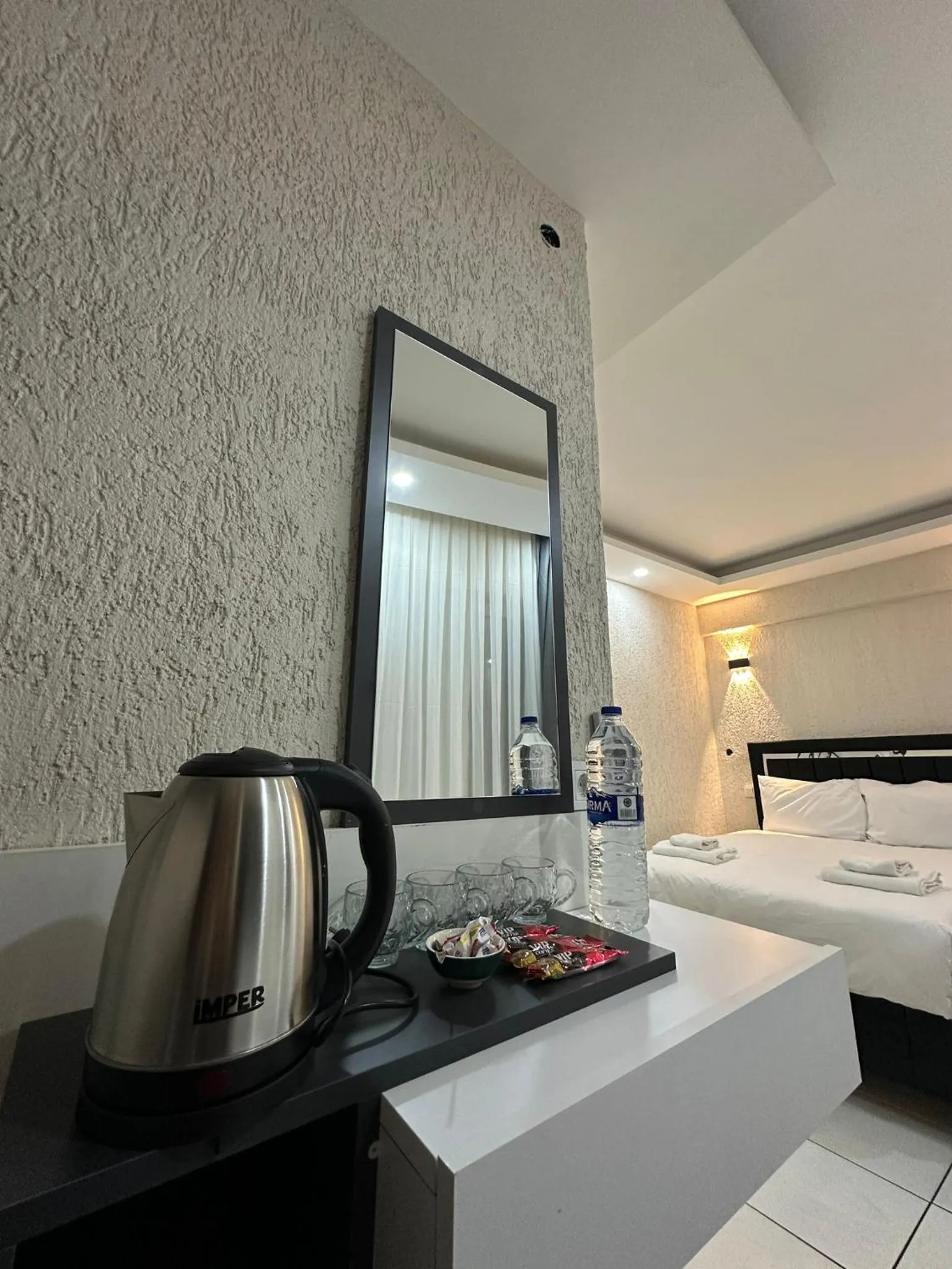 Coffee/tea facilities, Bed in Mitra Downtown Hotel