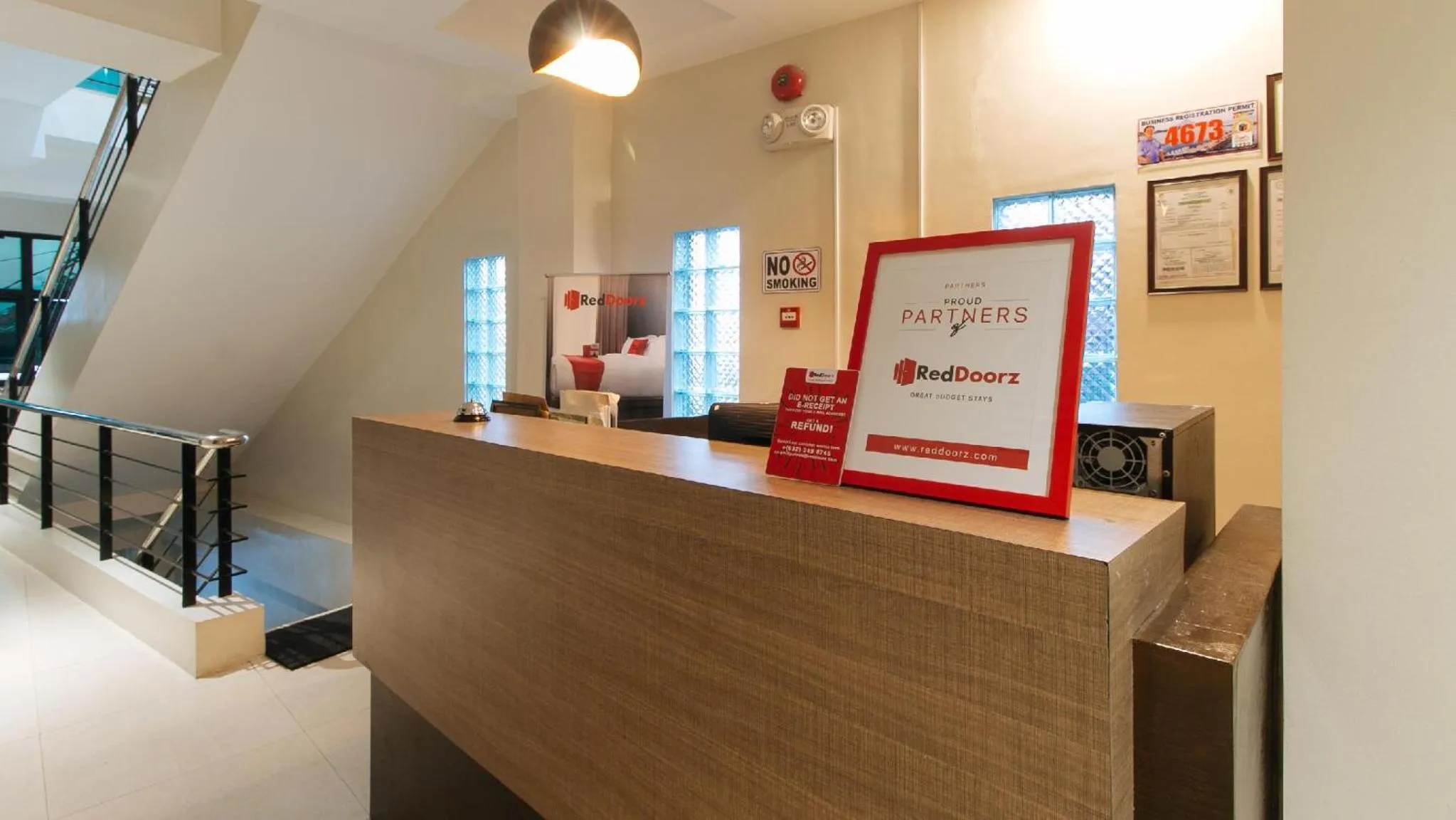 Lobby or reception in RedDoorz @ Golite Old Albay