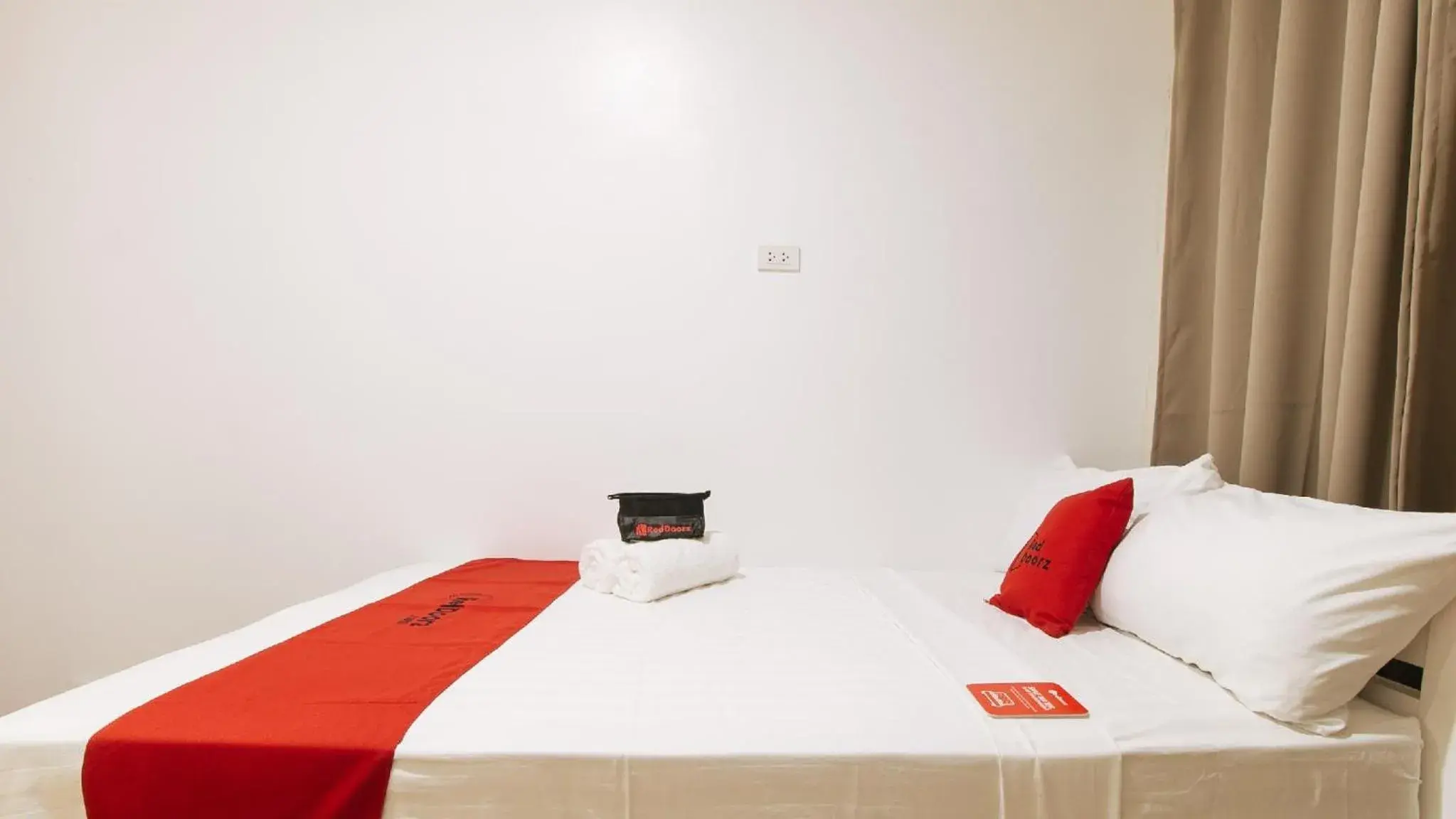 Bed in RedDoorz @ Golite Old Albay Bed in RedDoorz @ Golite Old Albay