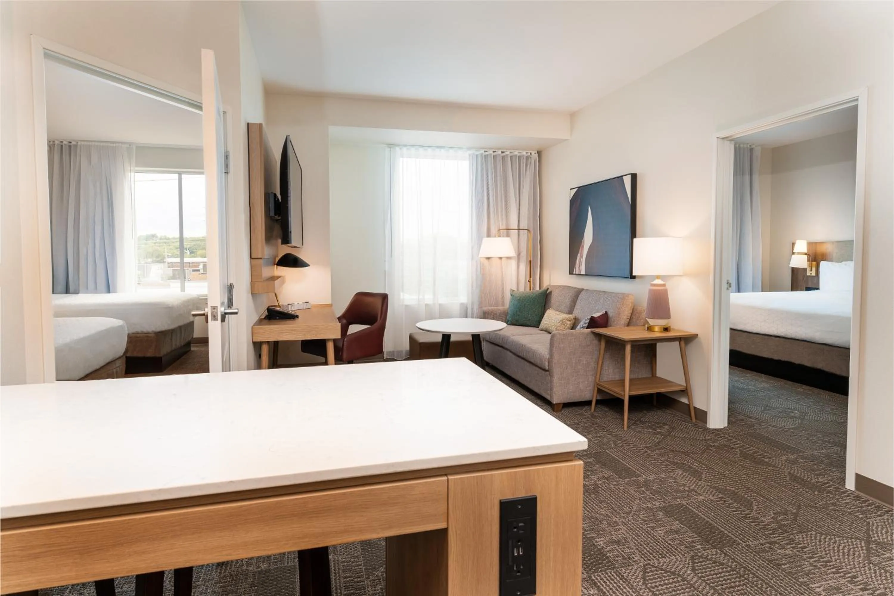 Living room, Bed in Staybridge Suites - Nashville - Vanderbilt by IHG