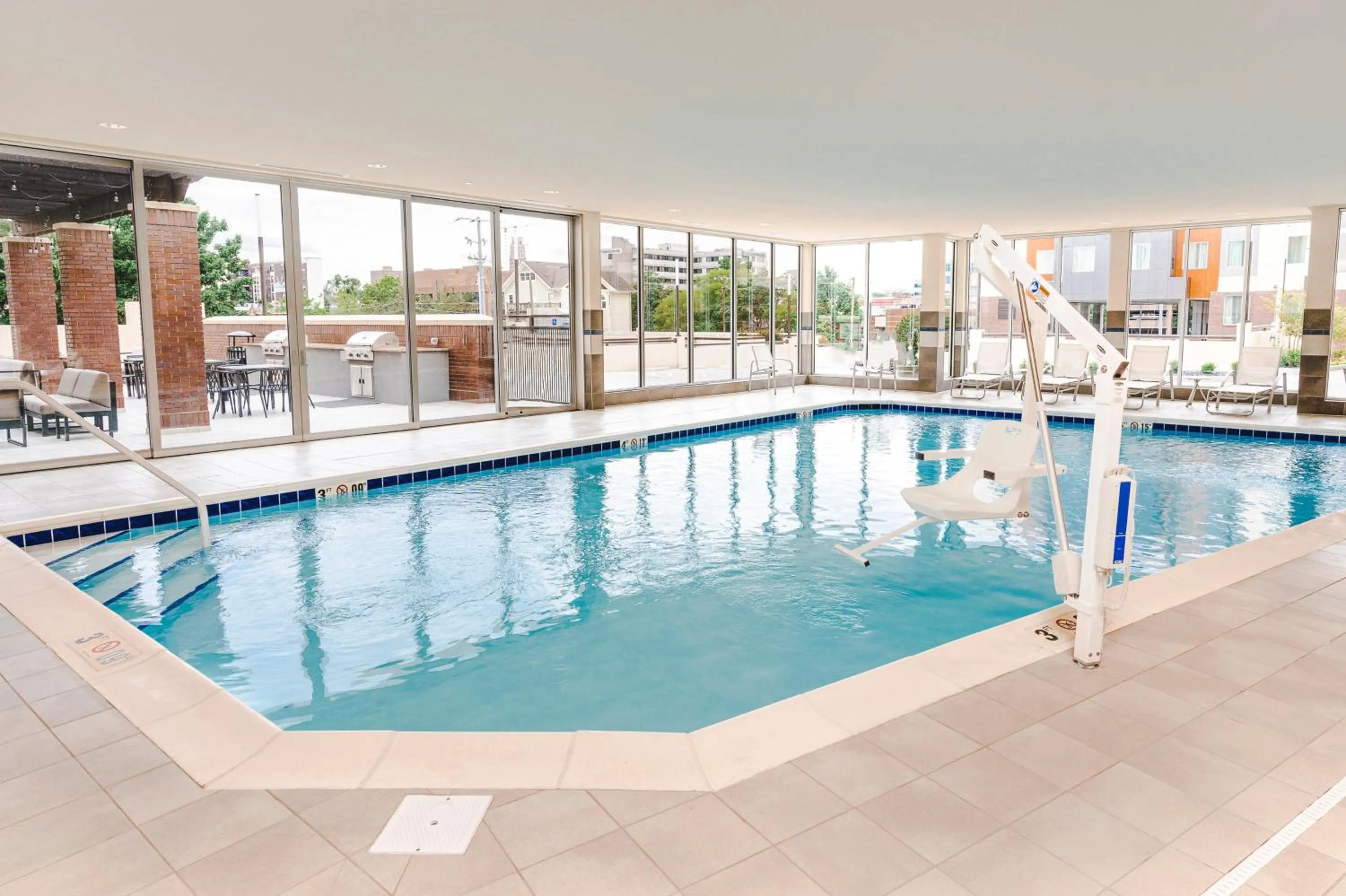 Swimming pool in Staybridge Suites - Nashville - Vanderbilt by IHG