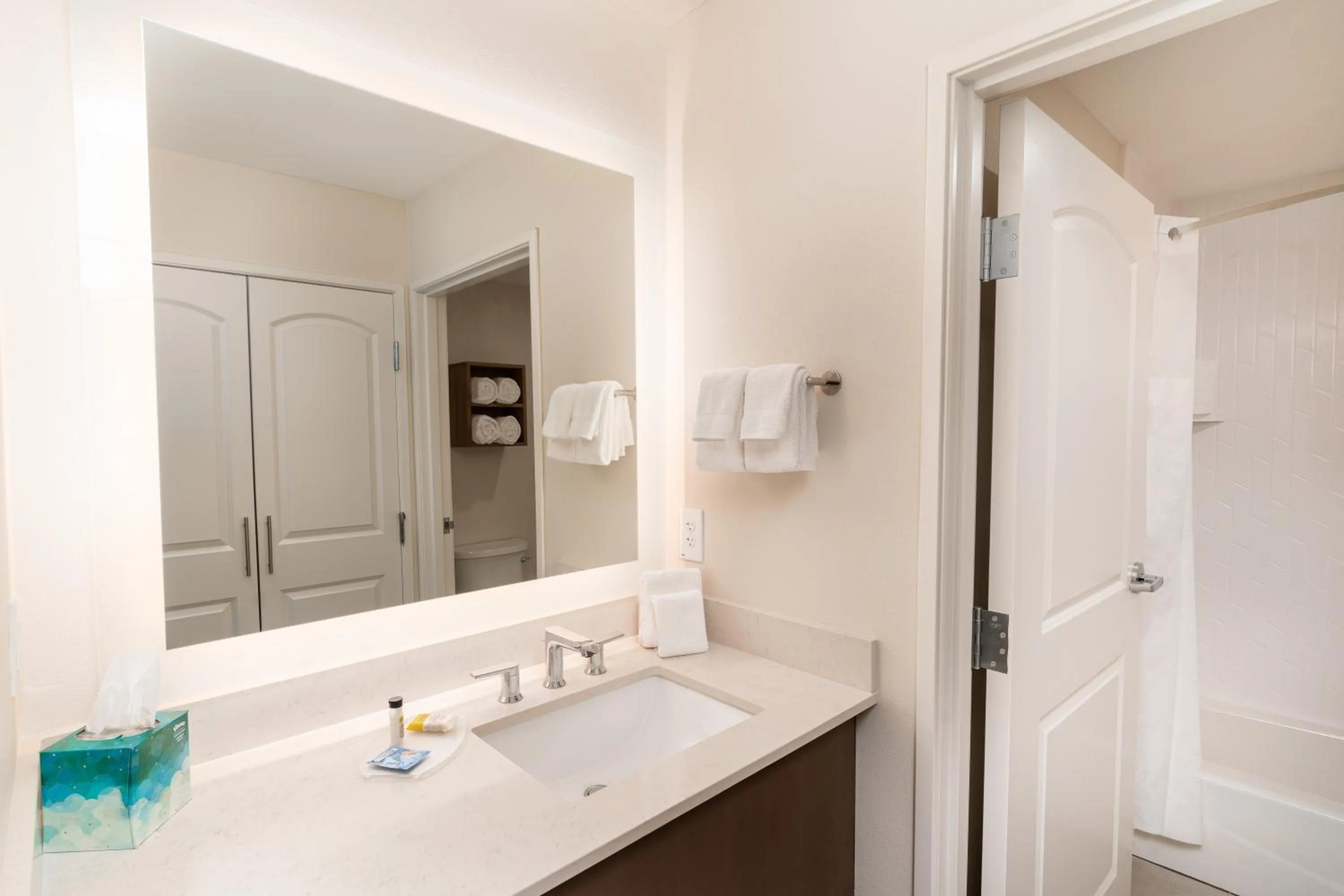 Bathroom in Staybridge Suites - Nashville - Vanderbilt by IHG