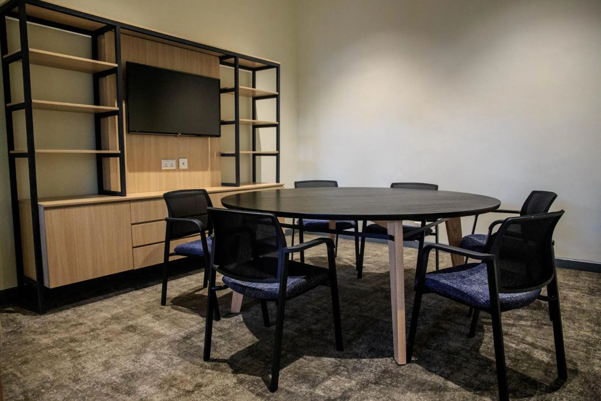 Meeting/conference room in Holiday Inn - Lusaka by IHG