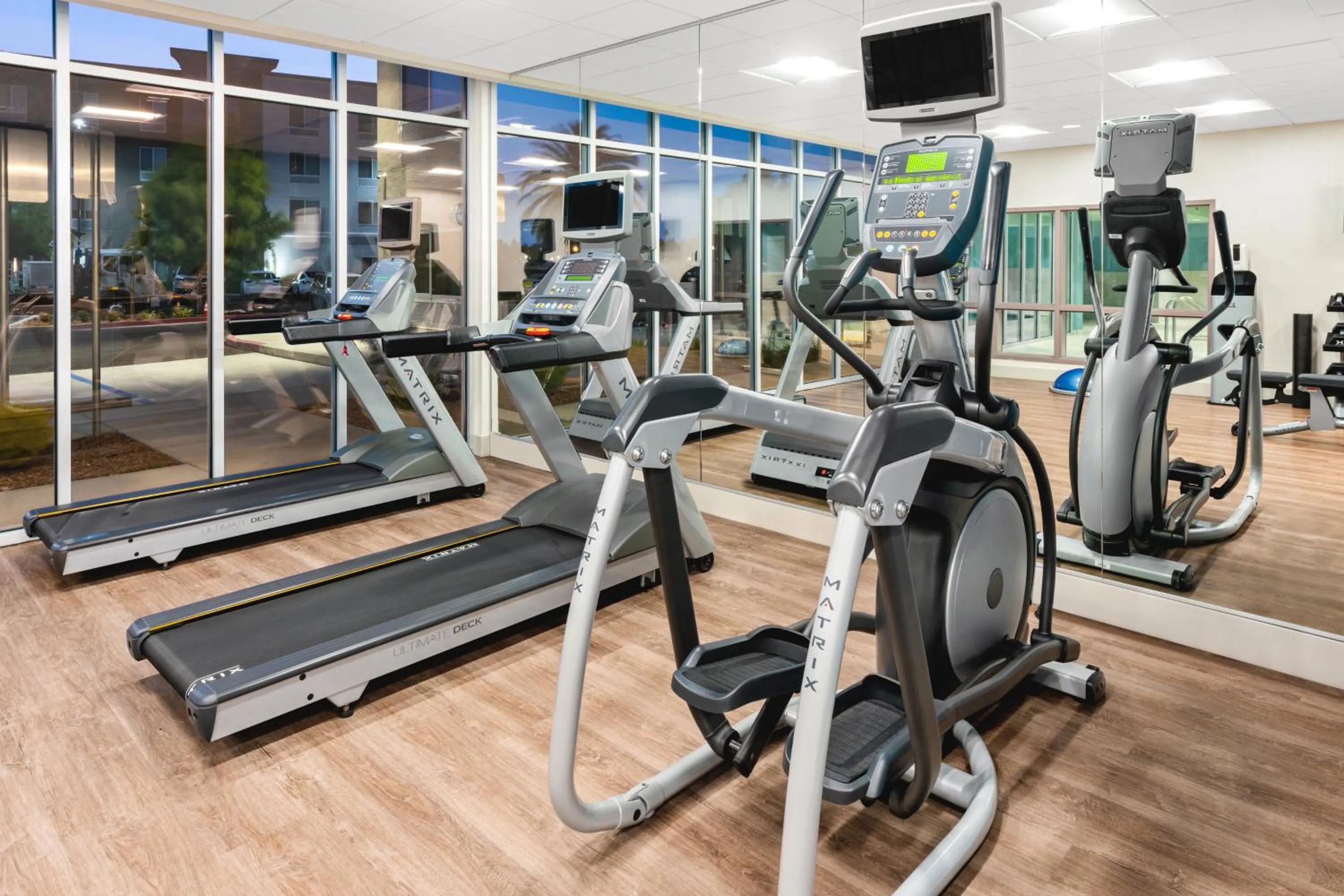 Spa and wellness centre/facilities in Holiday Inn Express & Suites - Suisun City by IHG