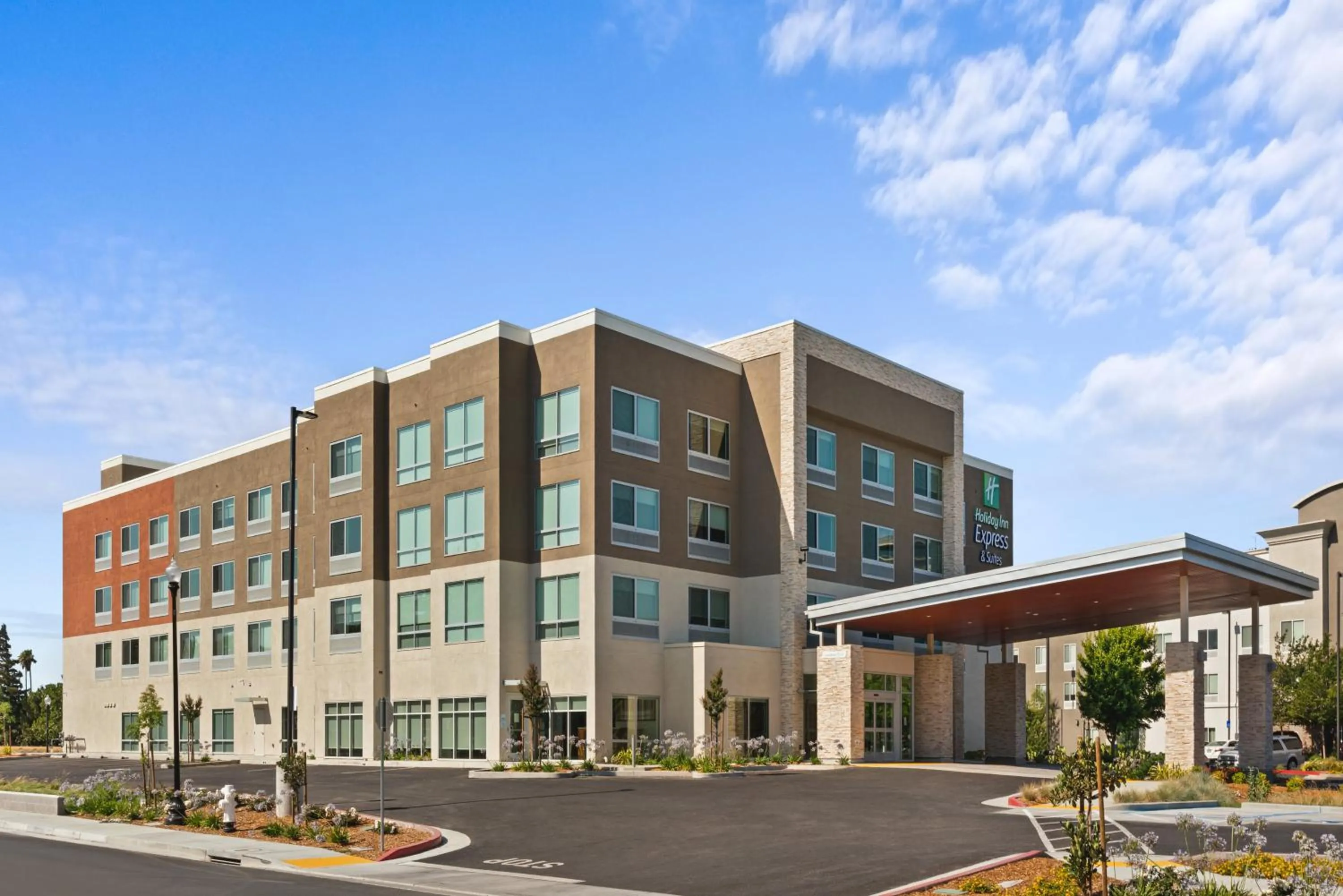 Property building in Holiday Inn Express & Suites - Suisun City by IHG