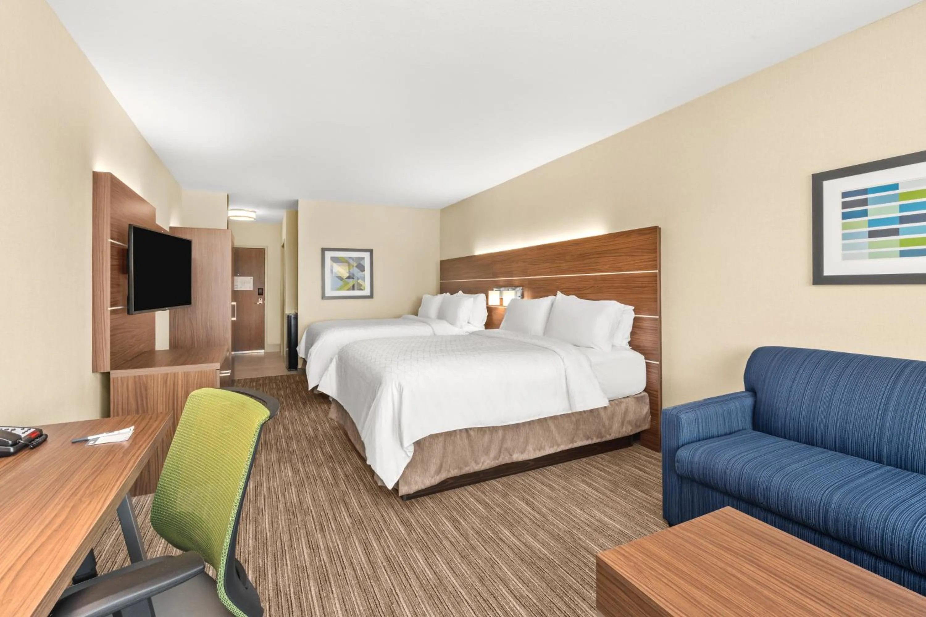Photo of the whole room in Holiday Inn Express & Suites - Suisun City by IHG