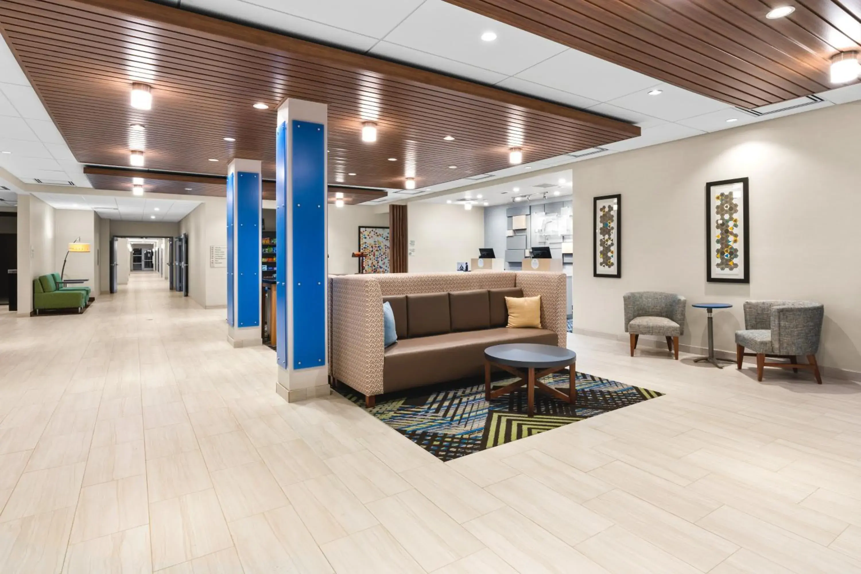 Property building in Holiday Inn Express & Suites - Suisun City by IHG Property building in Holiday Inn Express & Suites - Suisun City by IHG