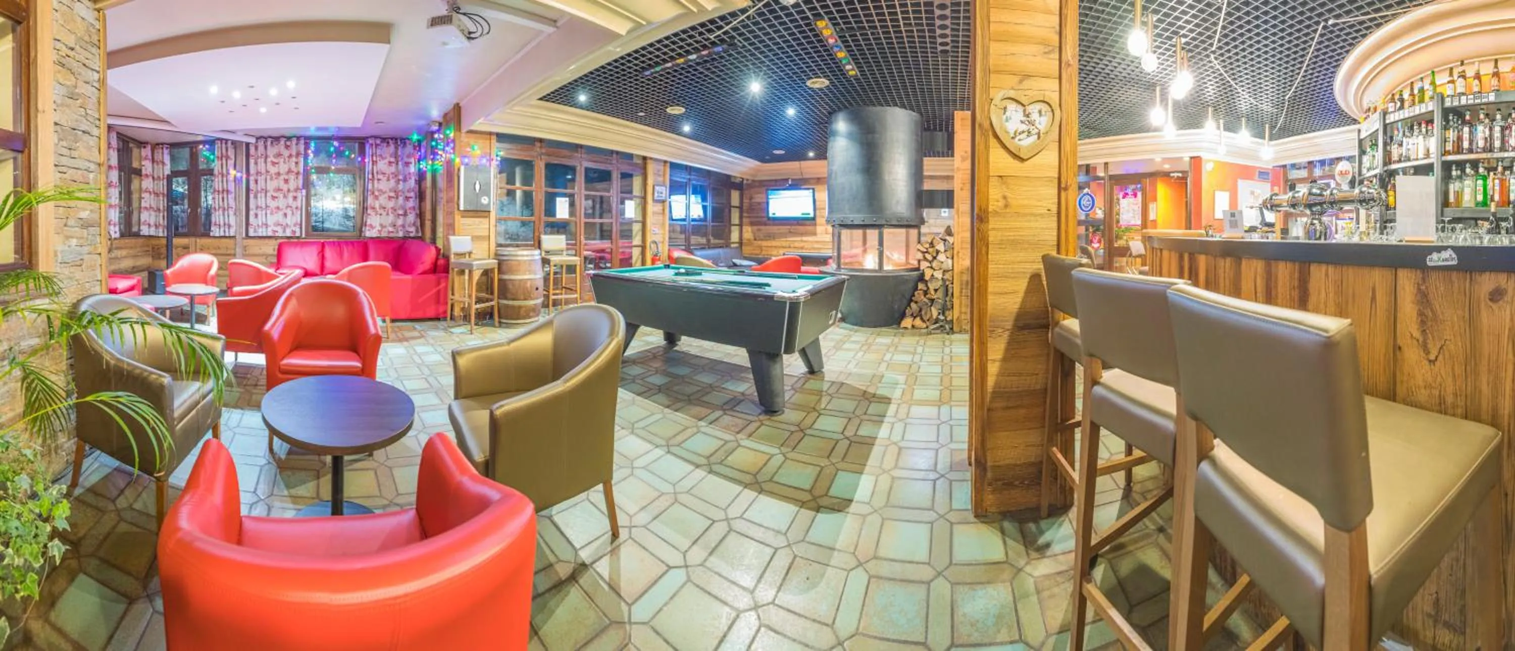 Lounge or bar in ALPAZUR Val Cenis