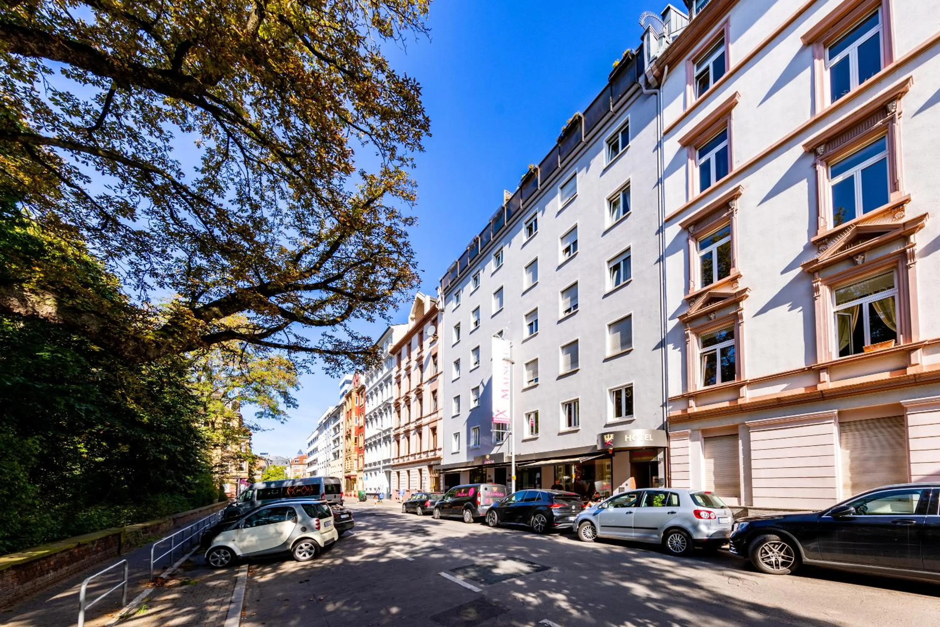 Property building in Maingau Hotel