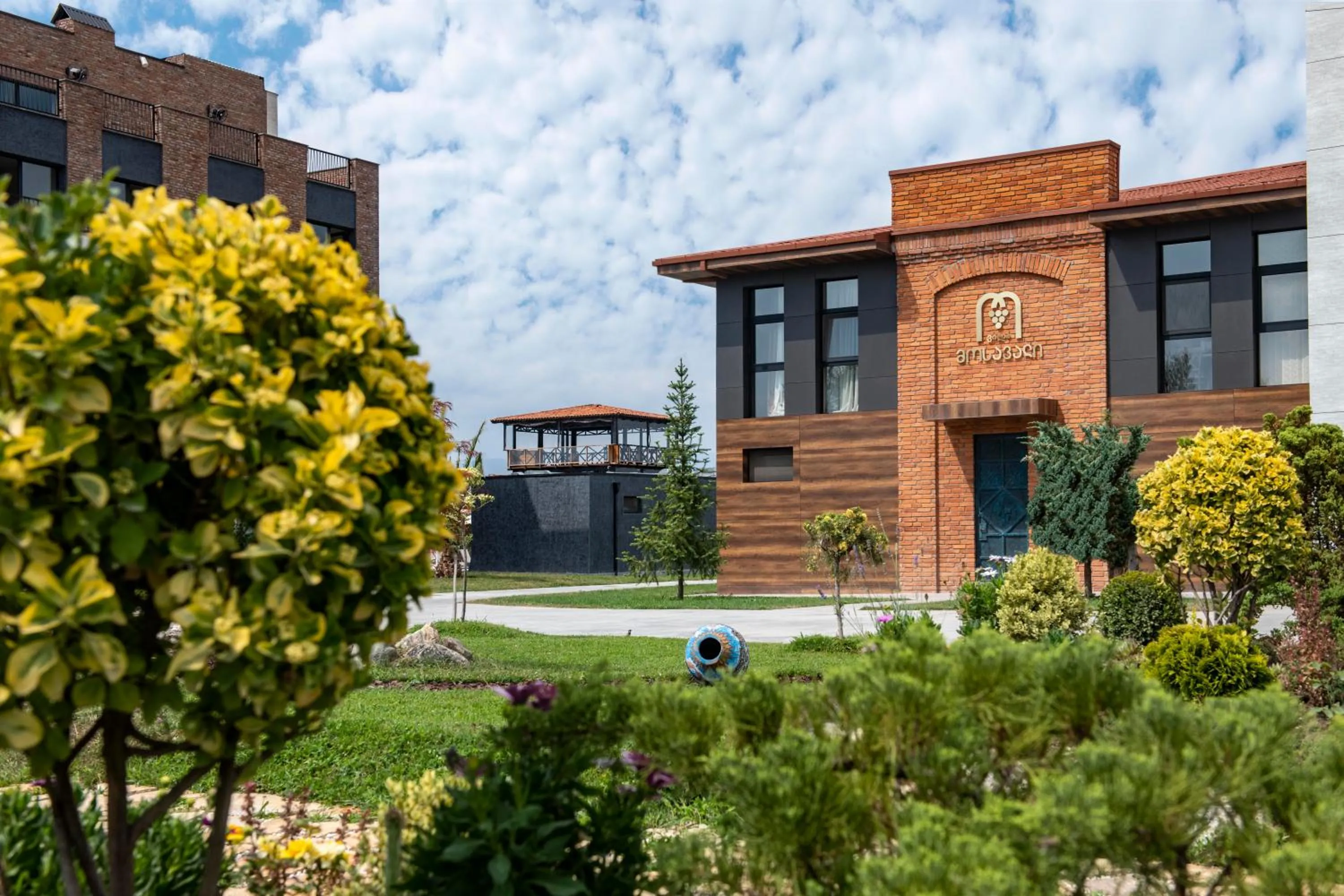 Garden in Villa Mosavali