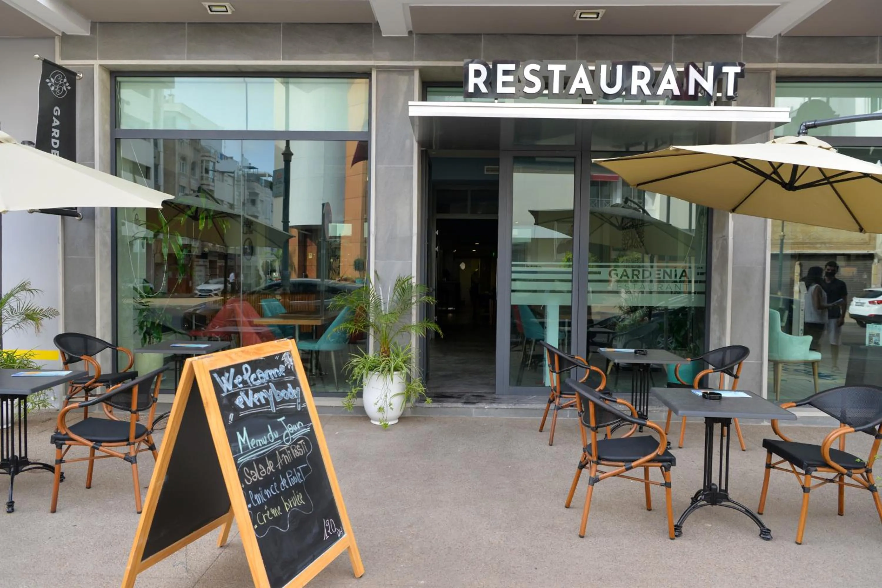 Restaurant/places to eat in Gardenia Boutique Hotel