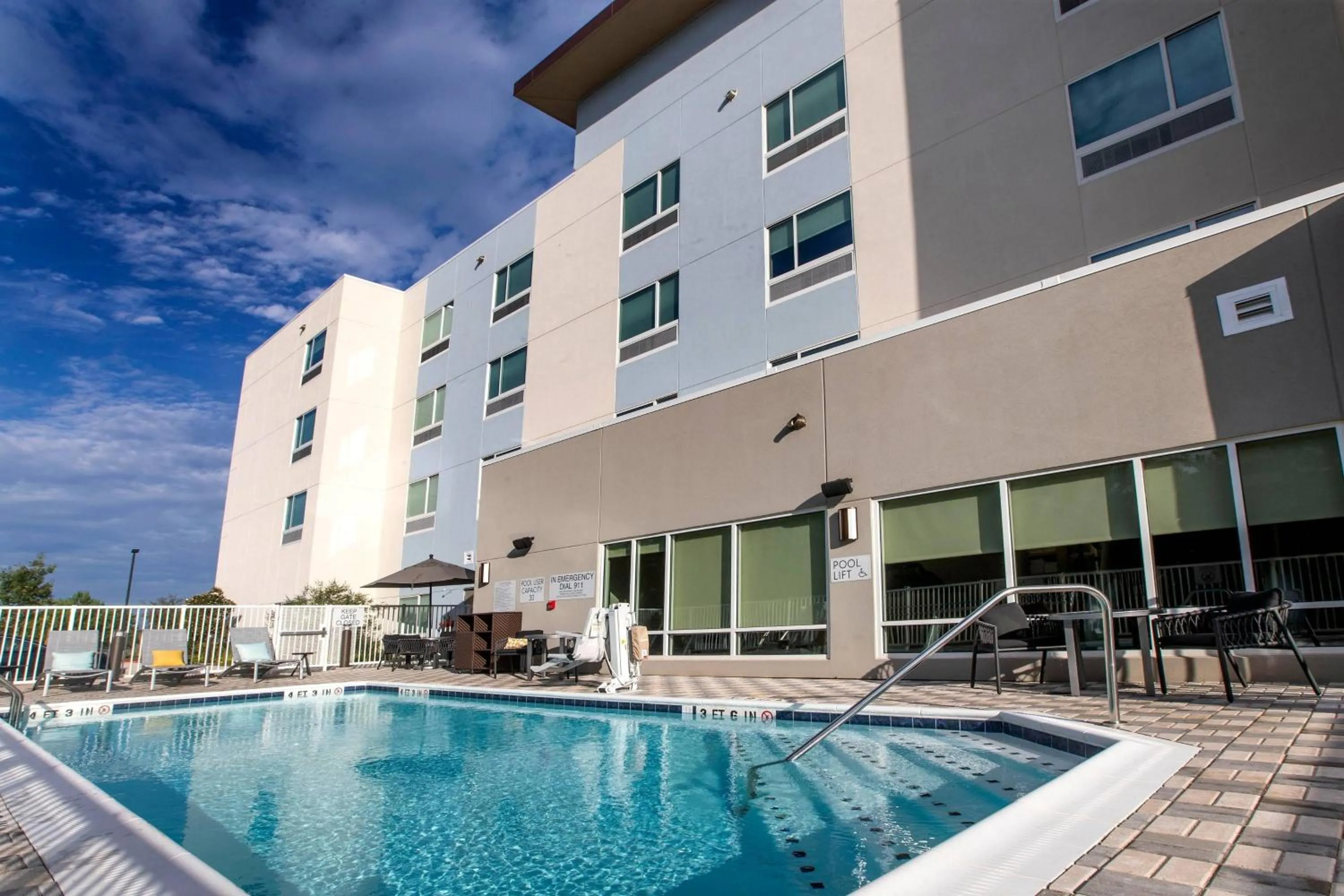 Swimming pool in TownePlace Suites by Marriott Conroe