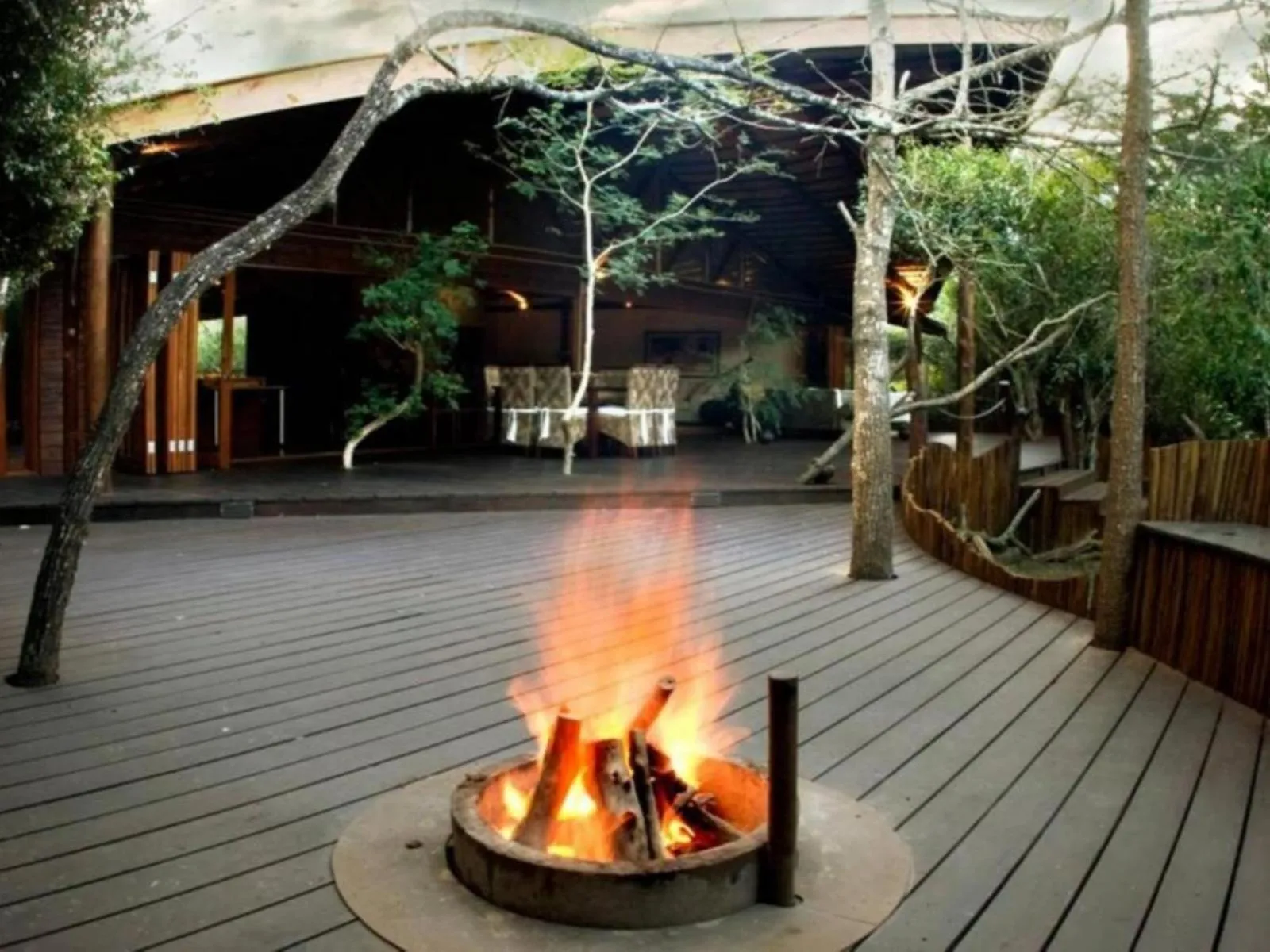 BBQ facilities in Ihlozi Bush Lodge