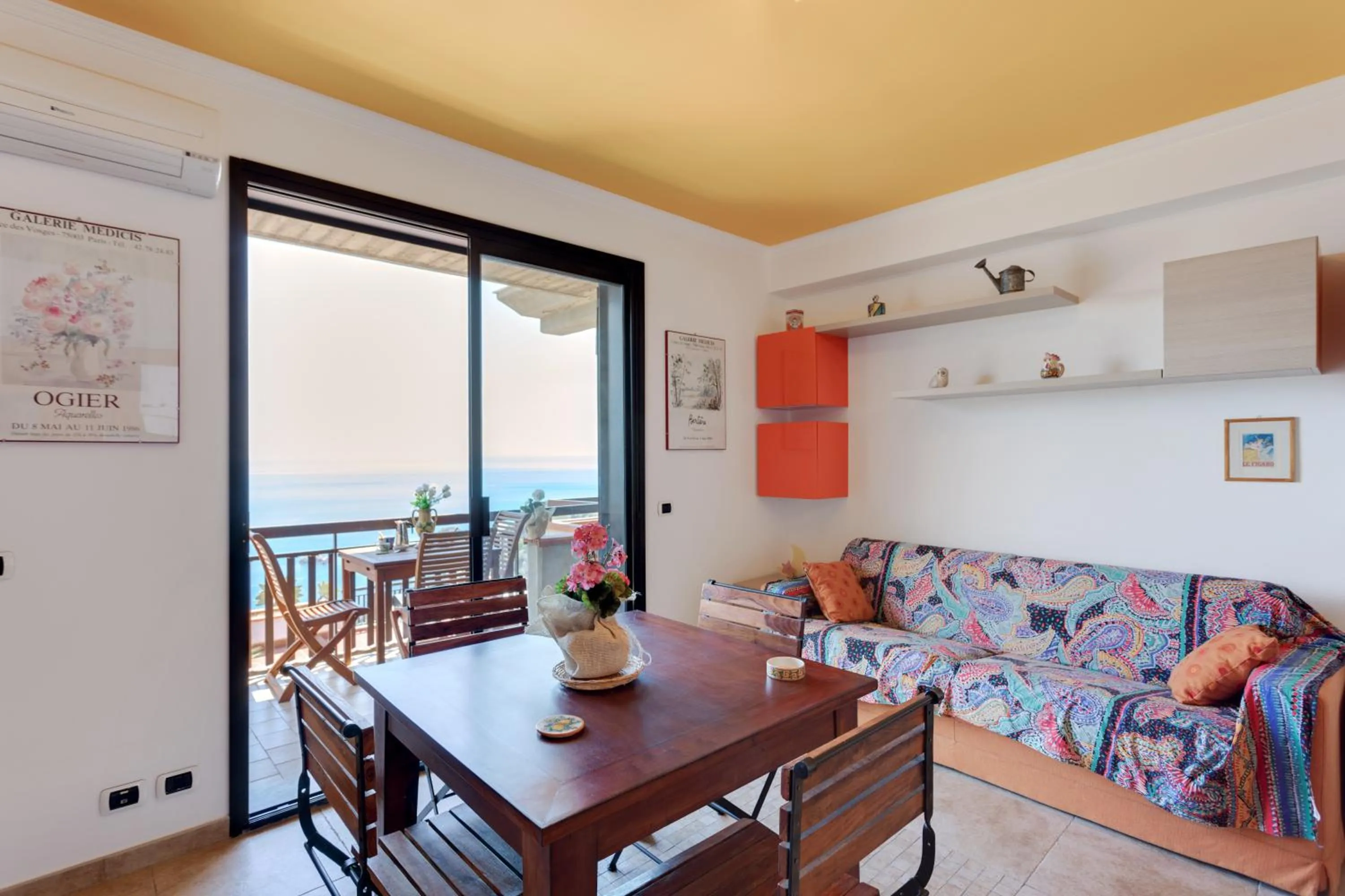 GuestHost - Taormina Panoramic Seaview Apartment