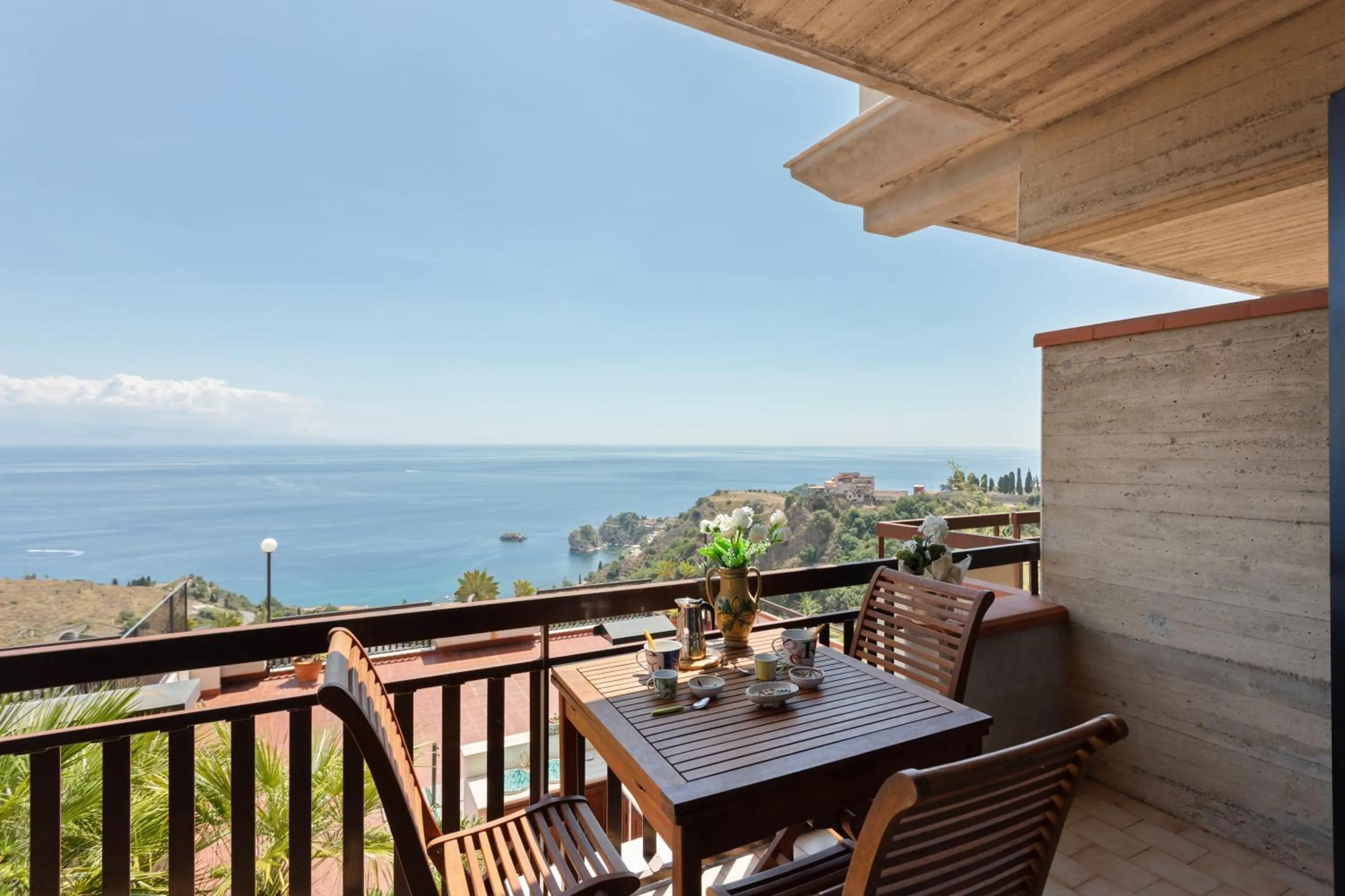 GuestHost - Taormina Panoramic Seaview Apartment
