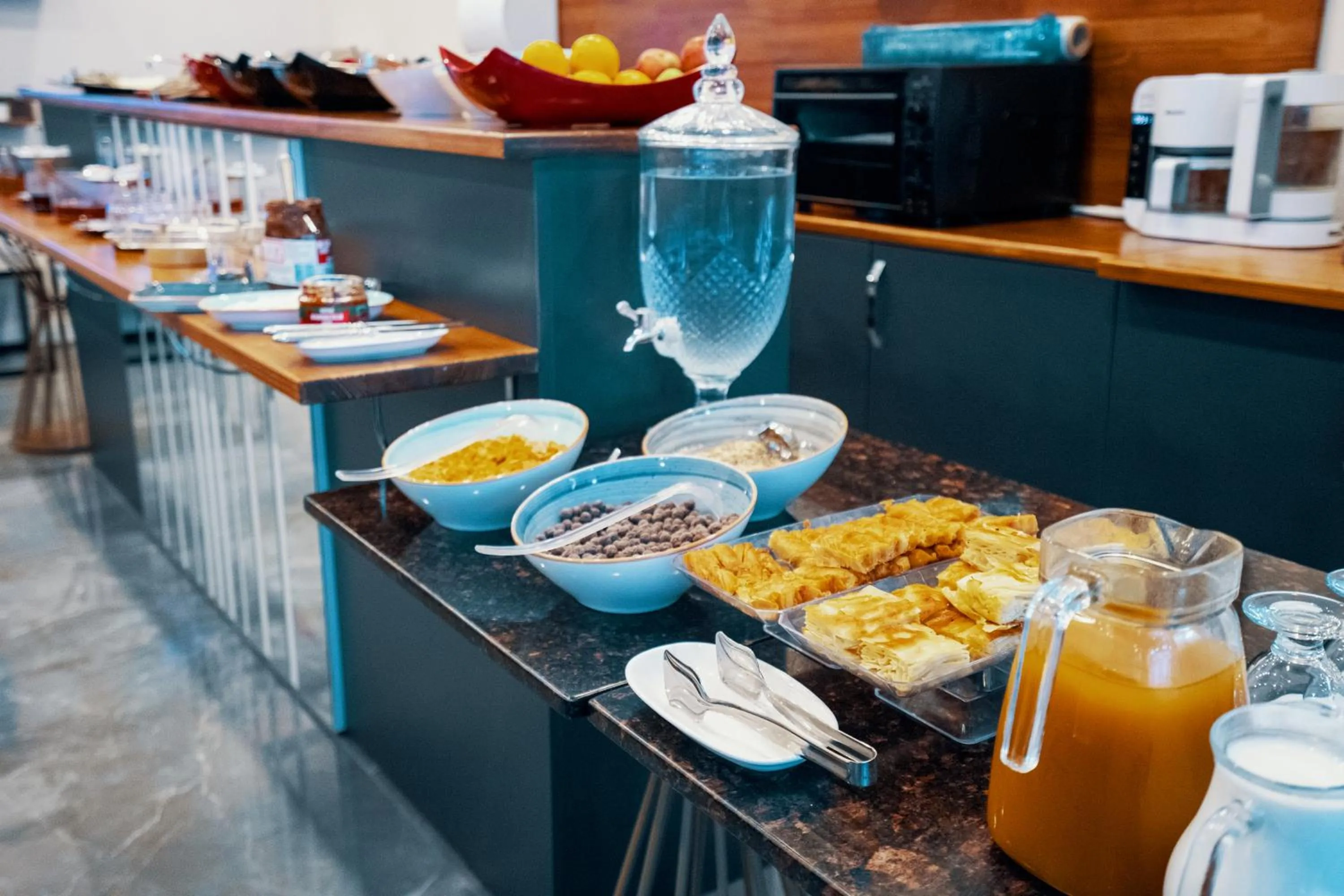 Buffet breakfast in Roof 264 Hotel & Suites