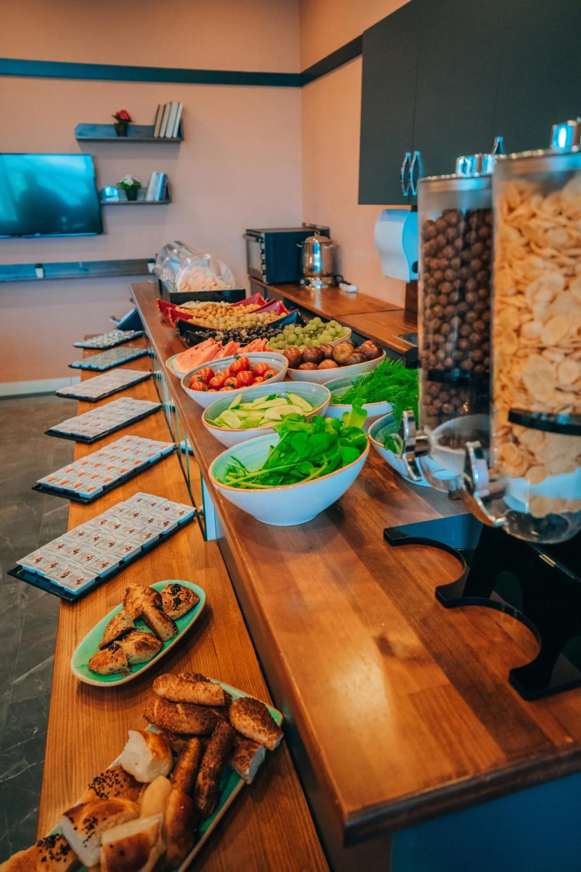 Buffet breakfast in Roof 264 Hotel & Suites