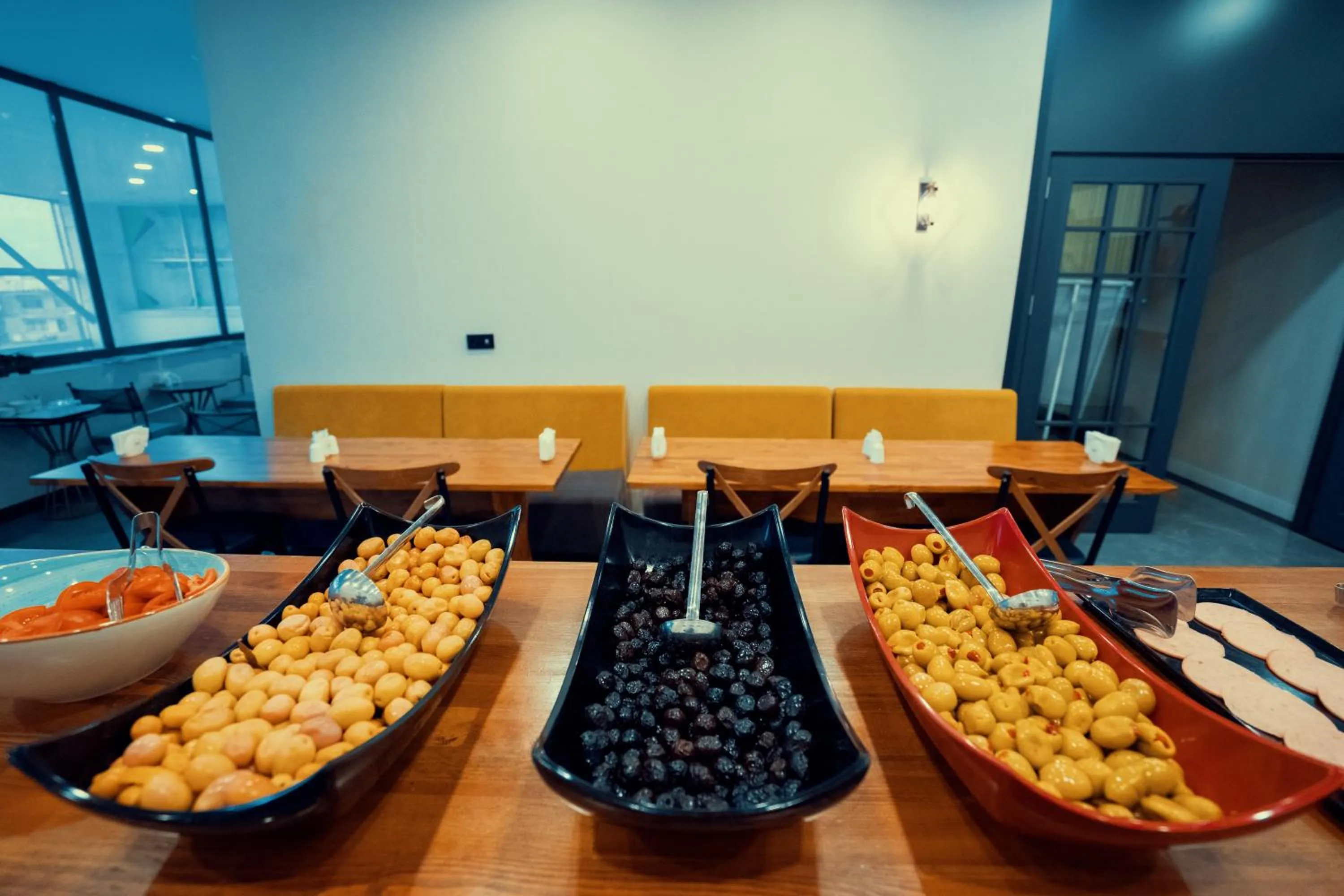 Buffet breakfast in Roof 264 Hotel & Suites