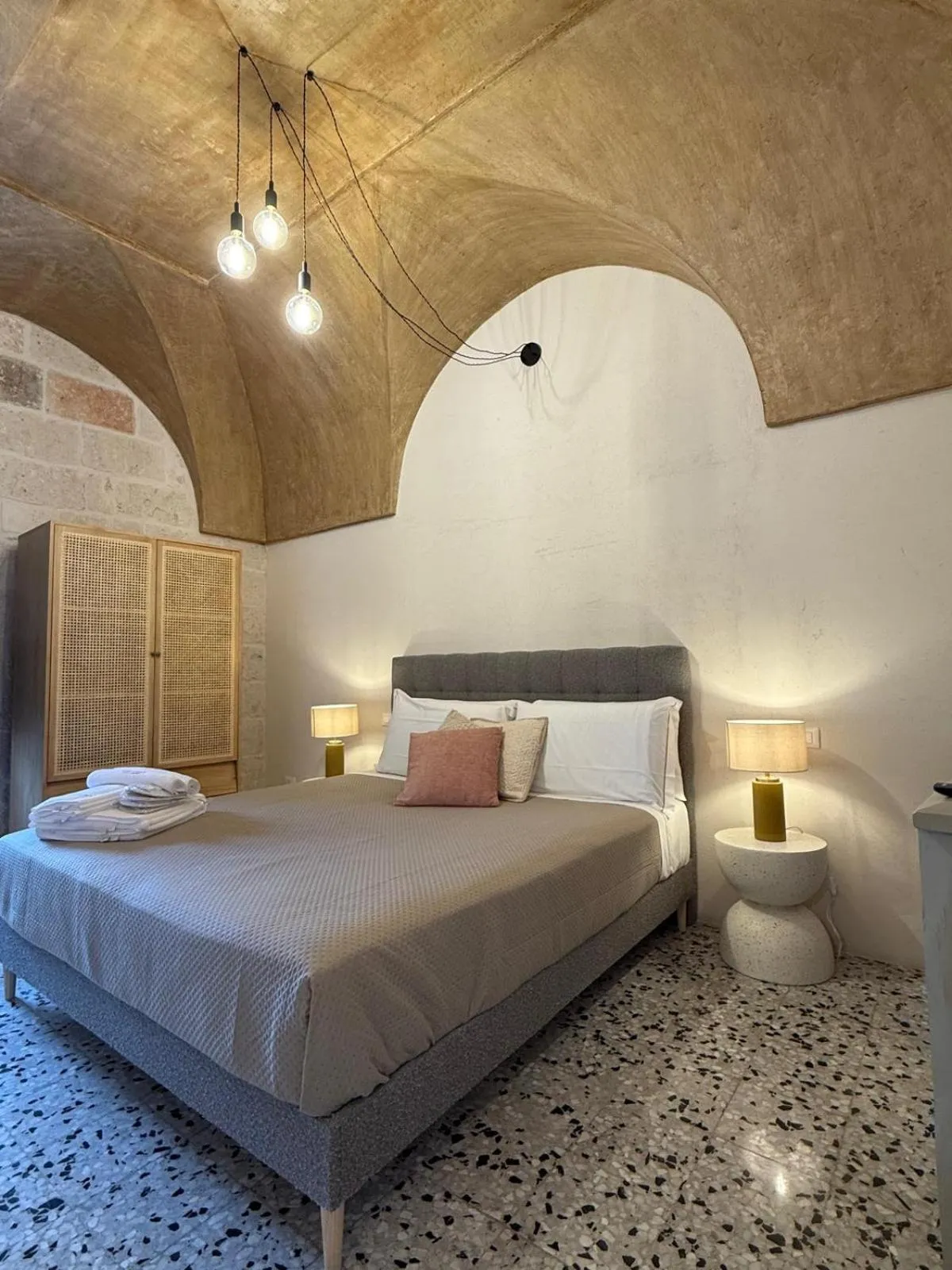 Bed in Caterina's Suites & Apartament