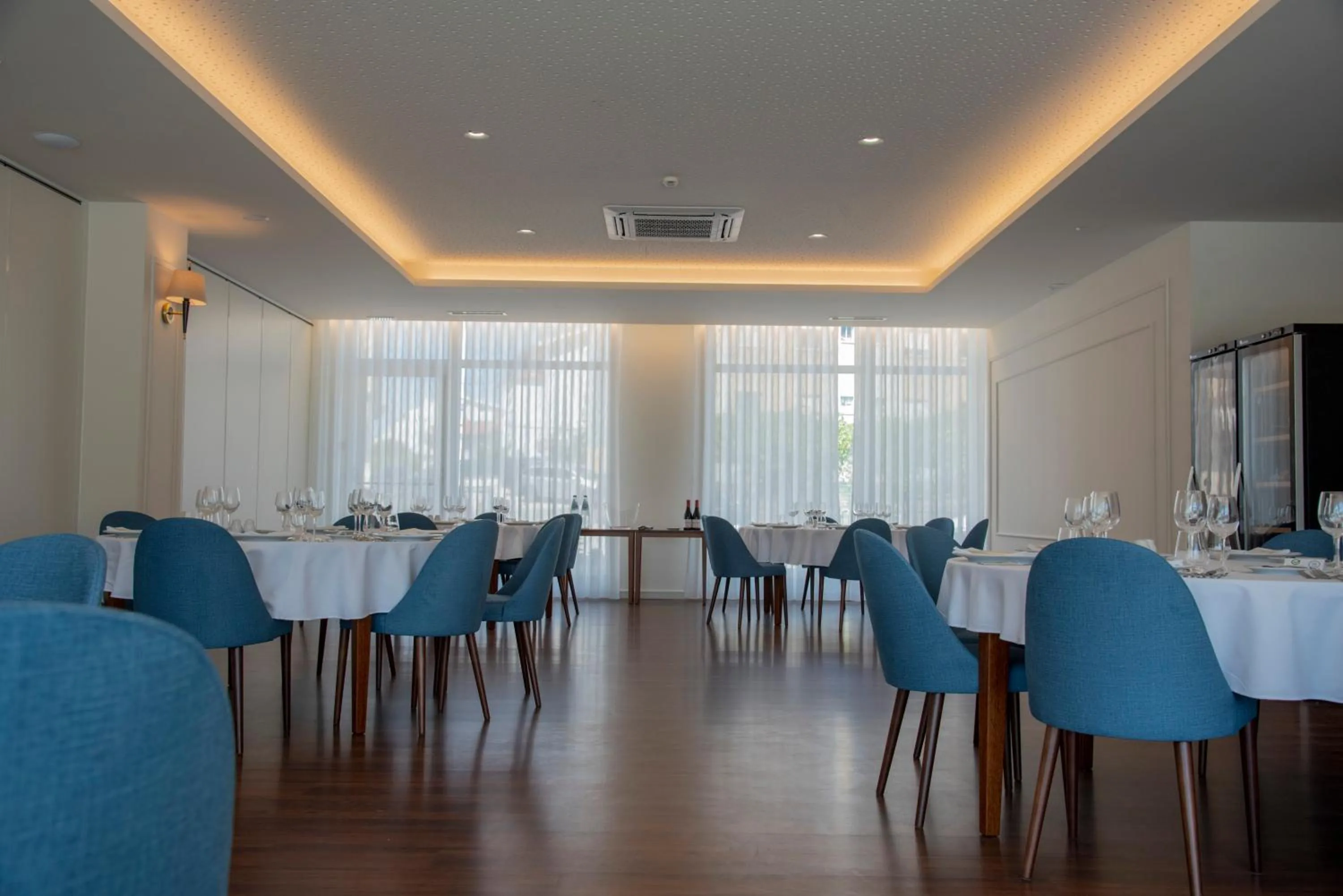 Restaurant/places to eat in Luna Hotel de Tábua