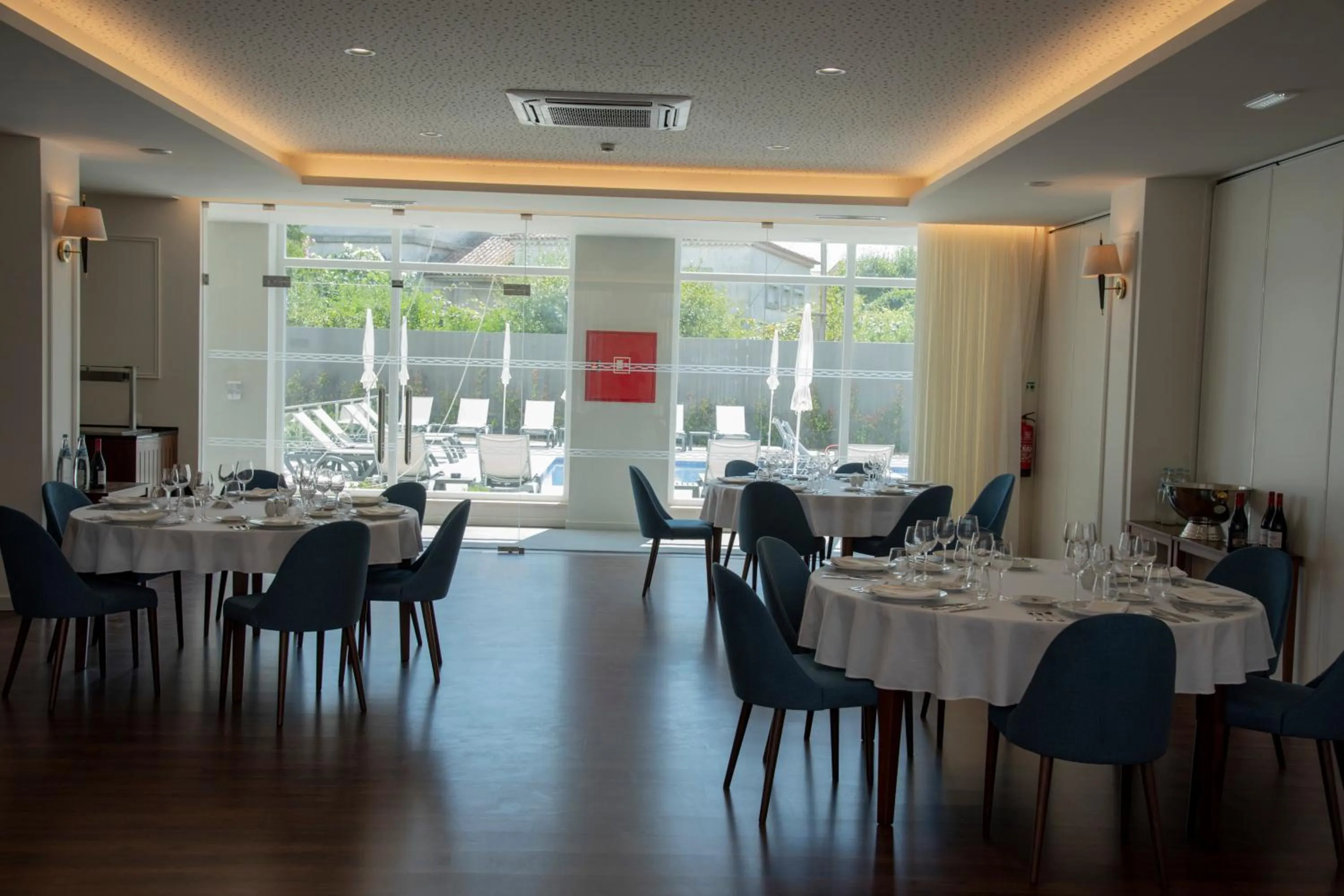 Restaurant/places to eat in Luna Hotel de Tábua