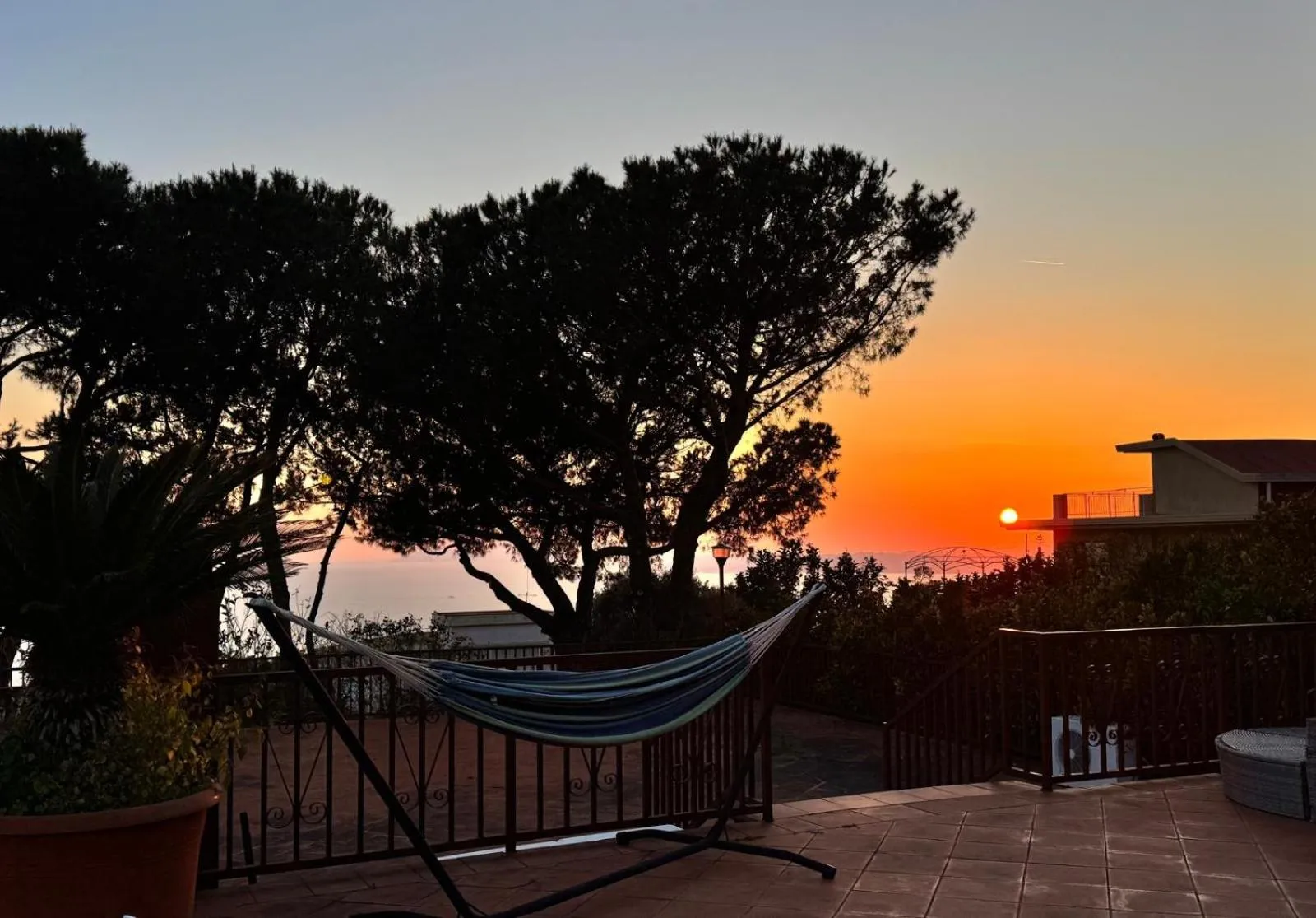 Sunset in B&B Iolì Vesuvio