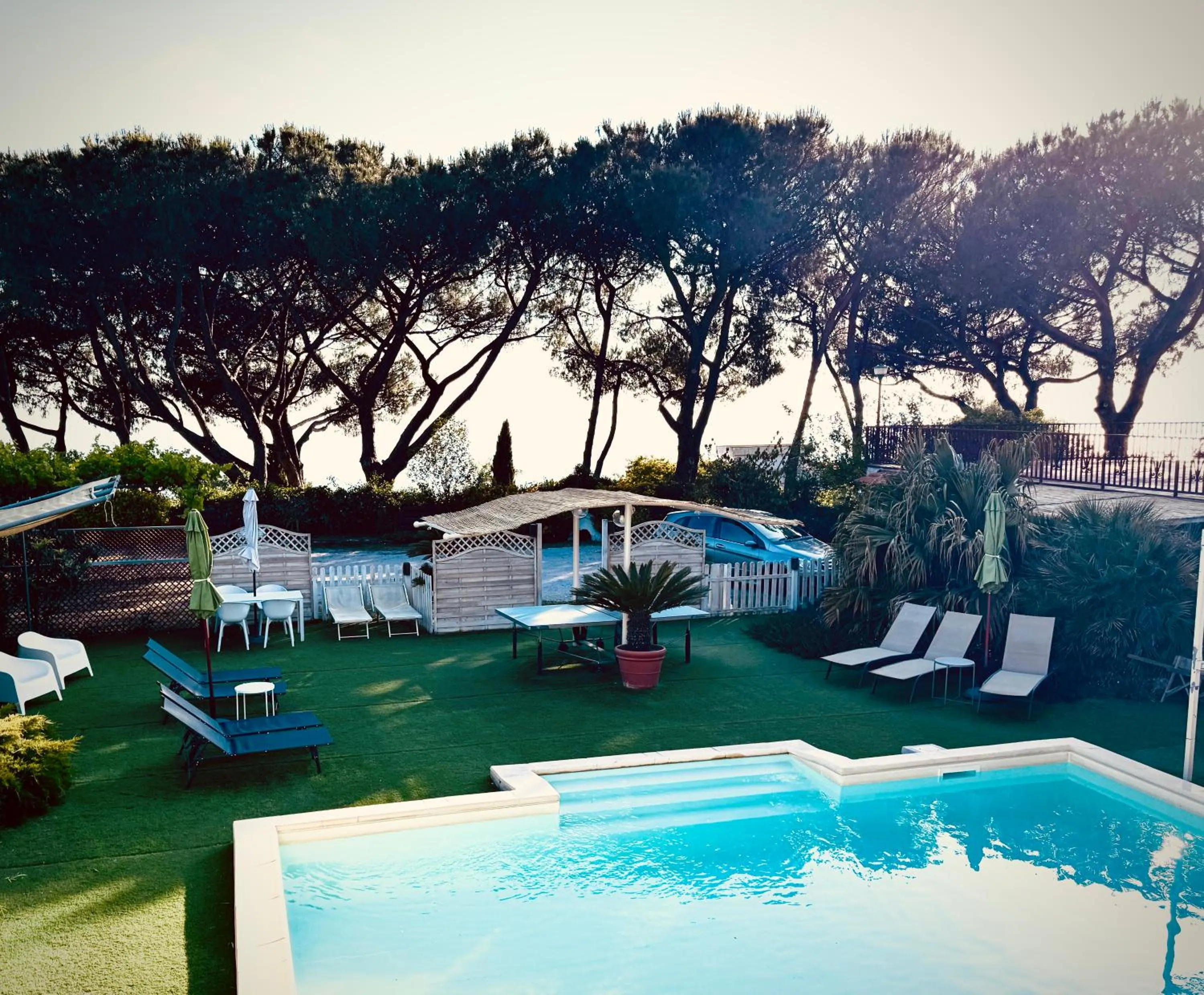 Swimming pool in B&B Iolì Vesuvio