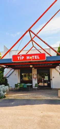 TIP HOTEL CAMBRAI ex HOTEL F1