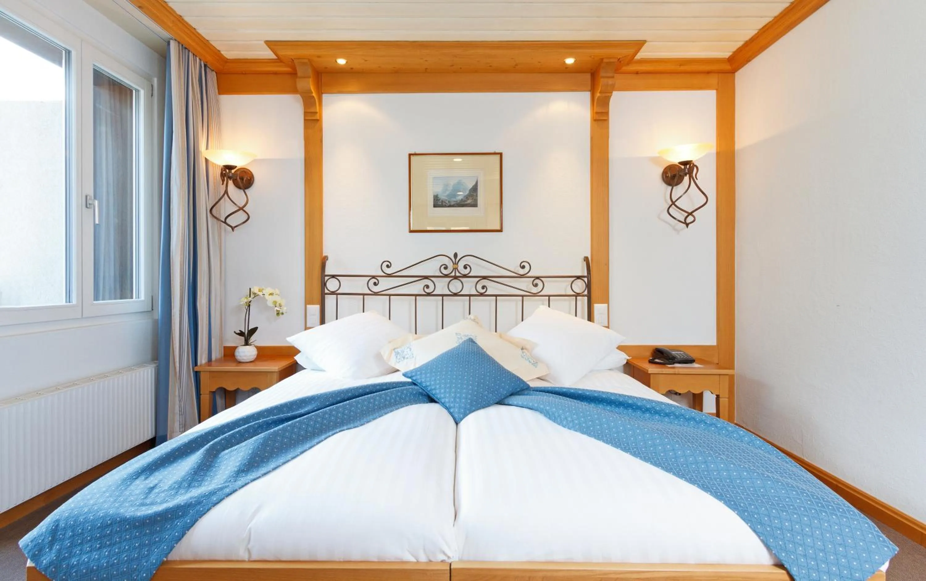 Bedroom, Bed in Derby Swiss Quality Hotel