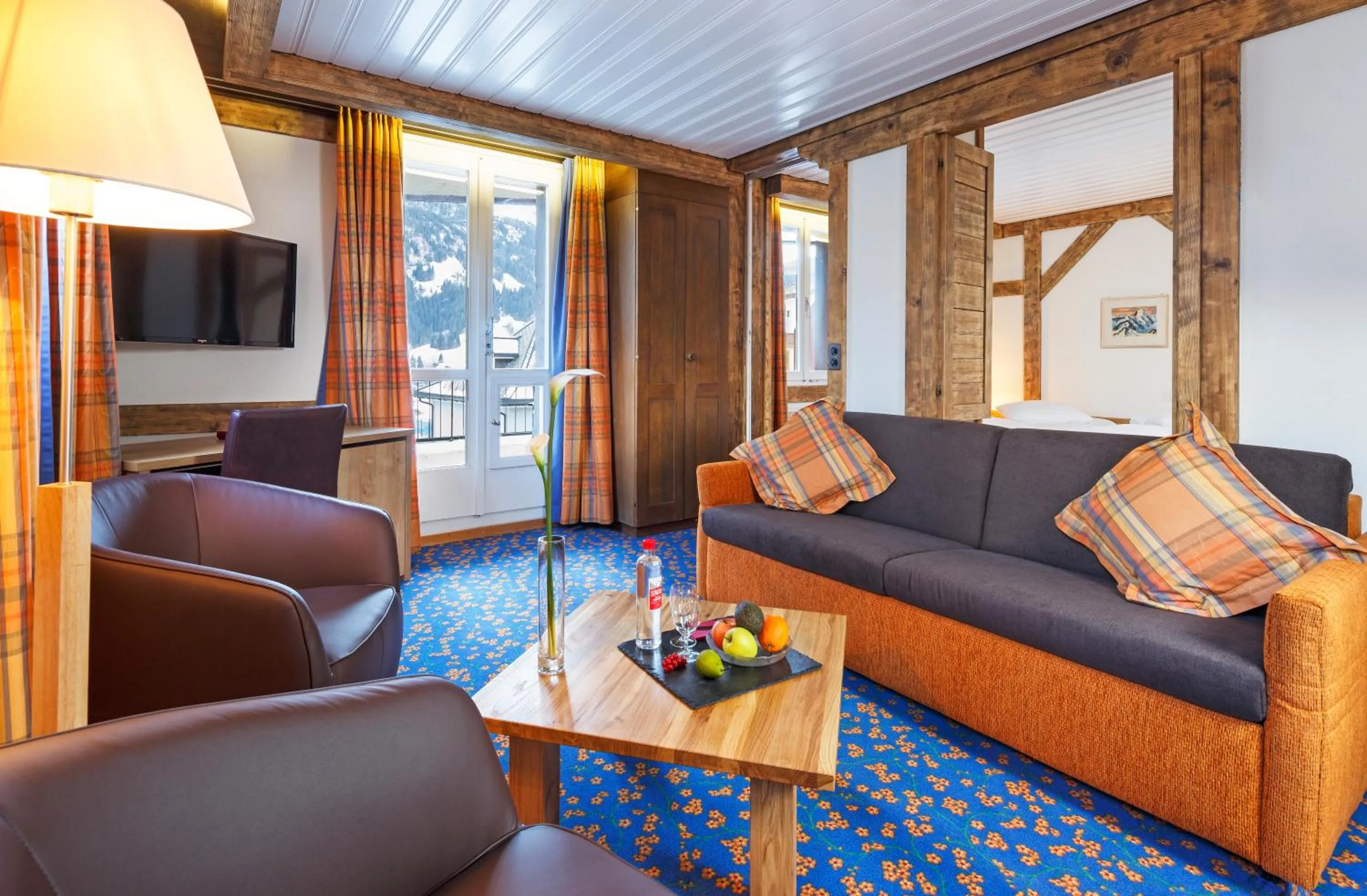 TV and multimedia in Derby Swiss Quality Hotel