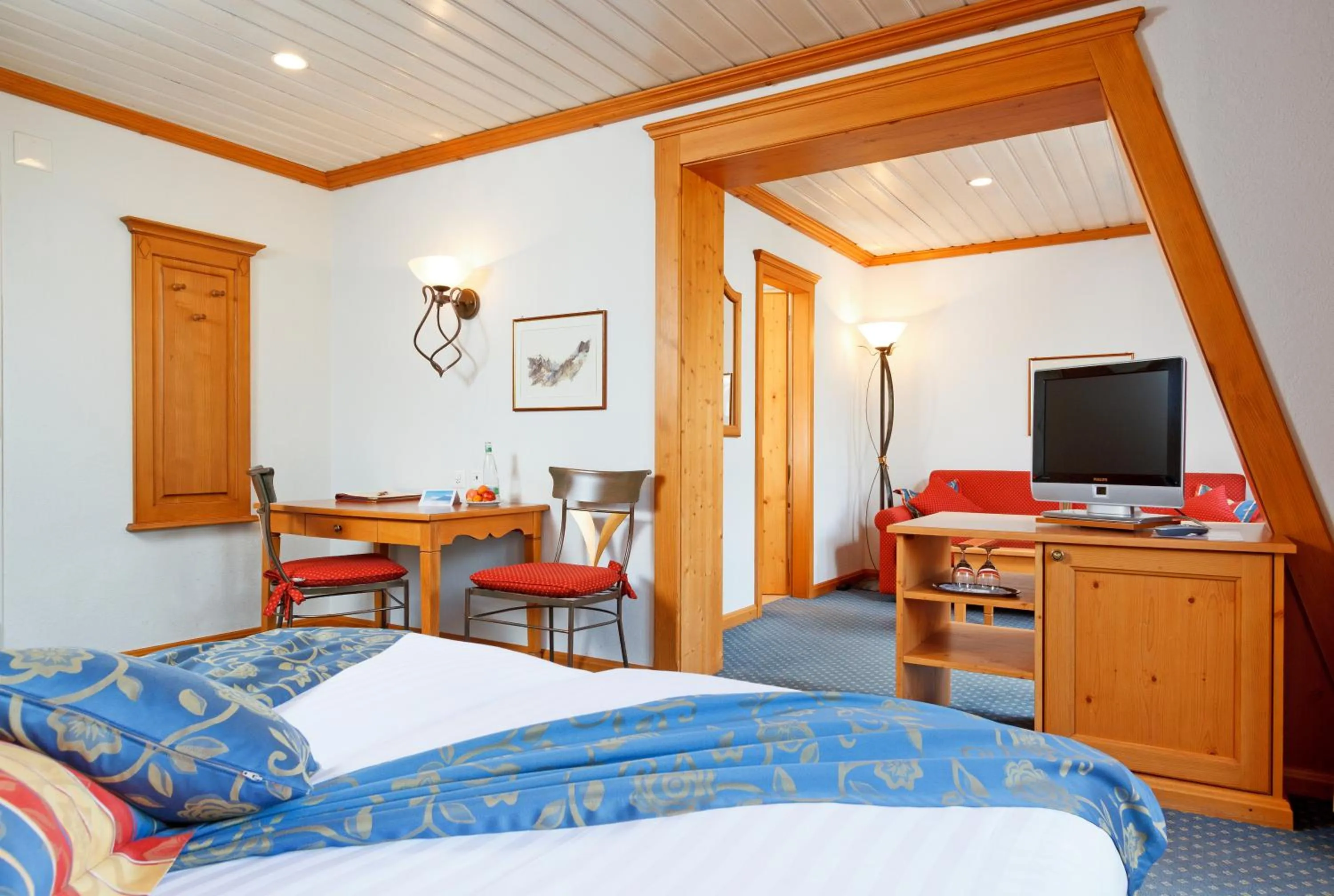 Bed in Derby Swiss Quality Hotel