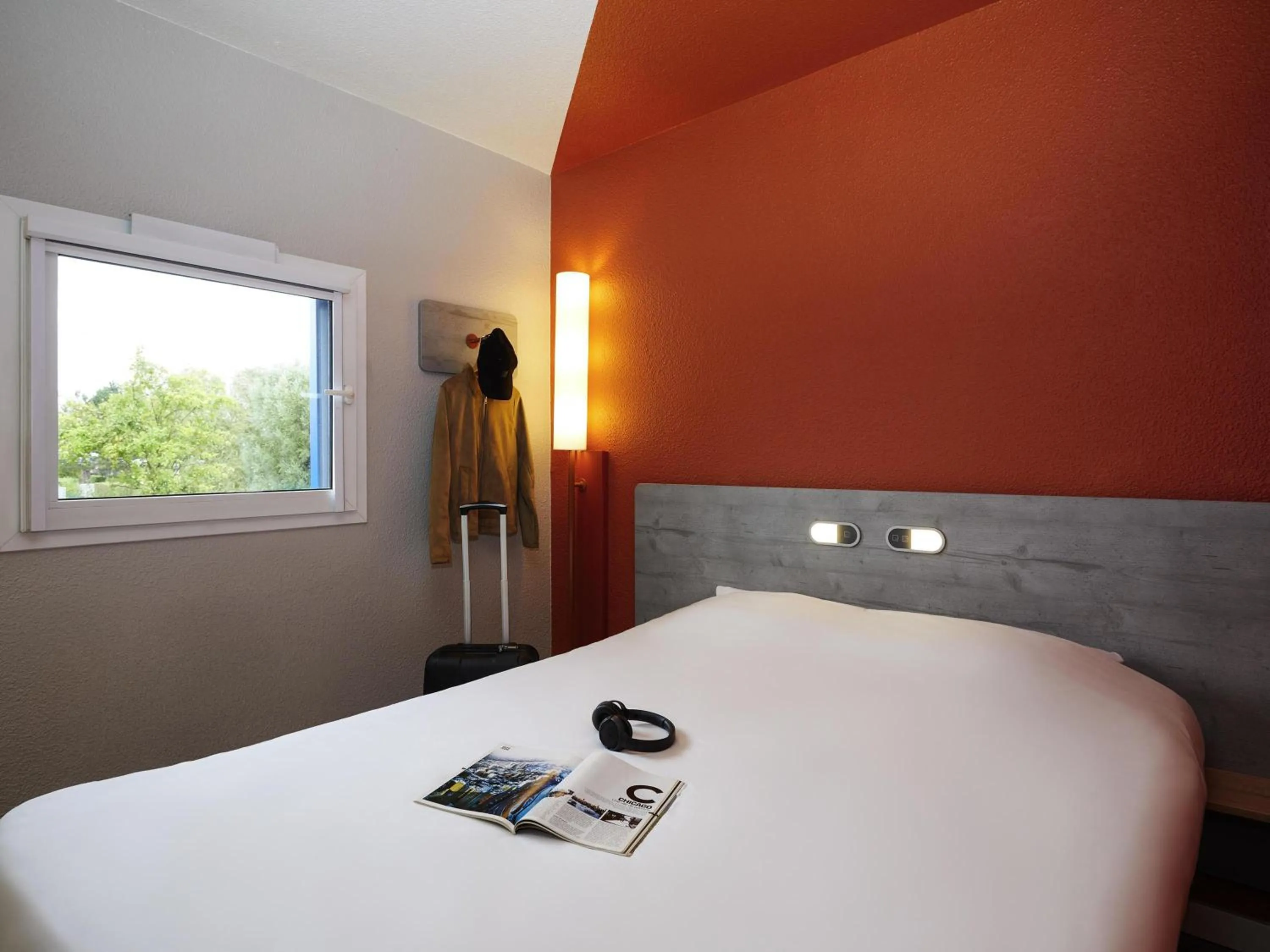 Bedroom, Bed in Ibis Budget - Lille Villeneuve D'Ascq
